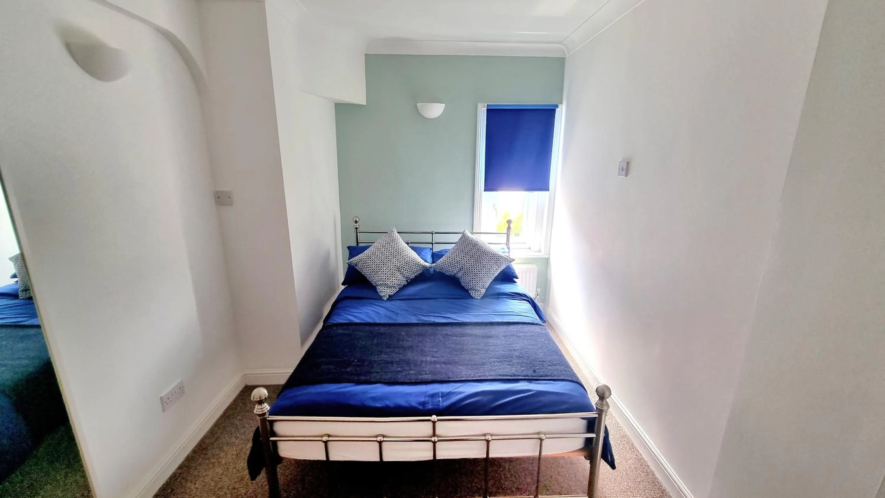 Bedroom, Bed in Beachcomber Holiday Apartments