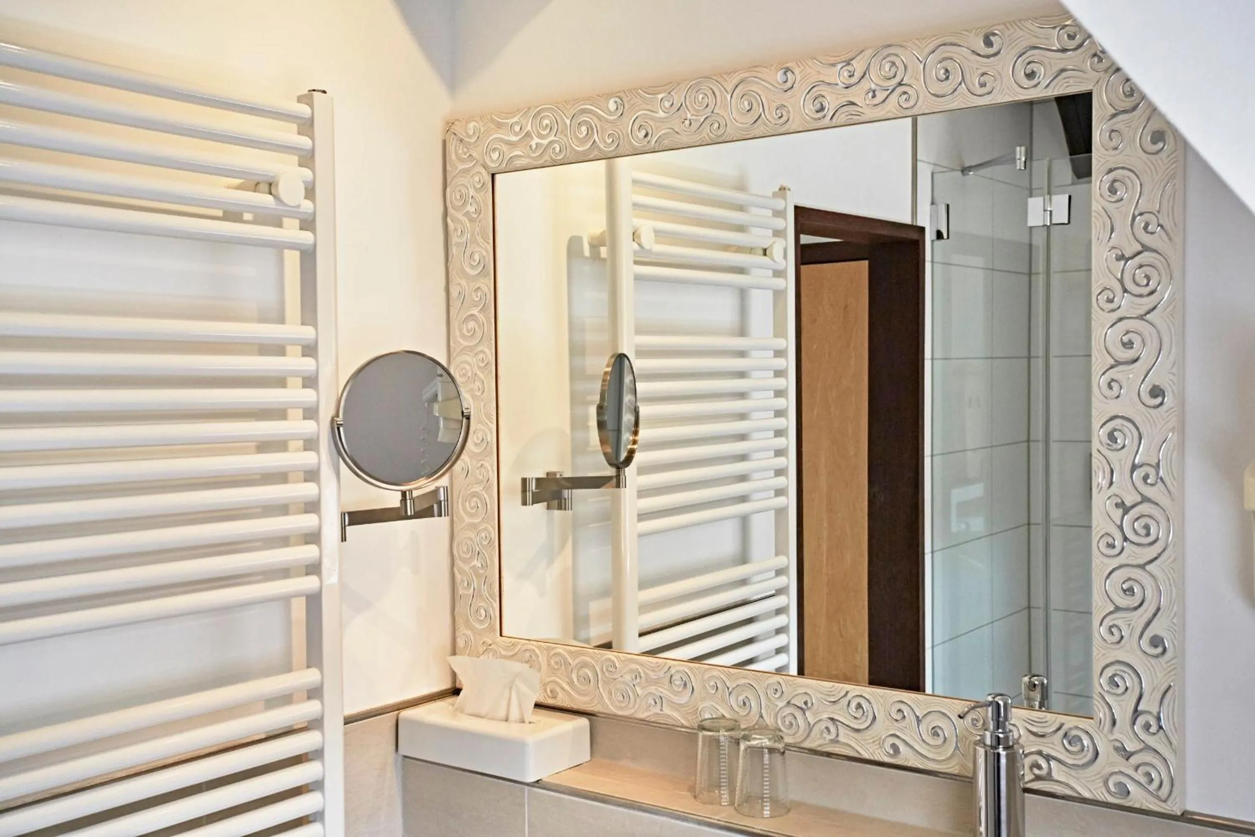 Bathroom in Hotel Zur Wartburg