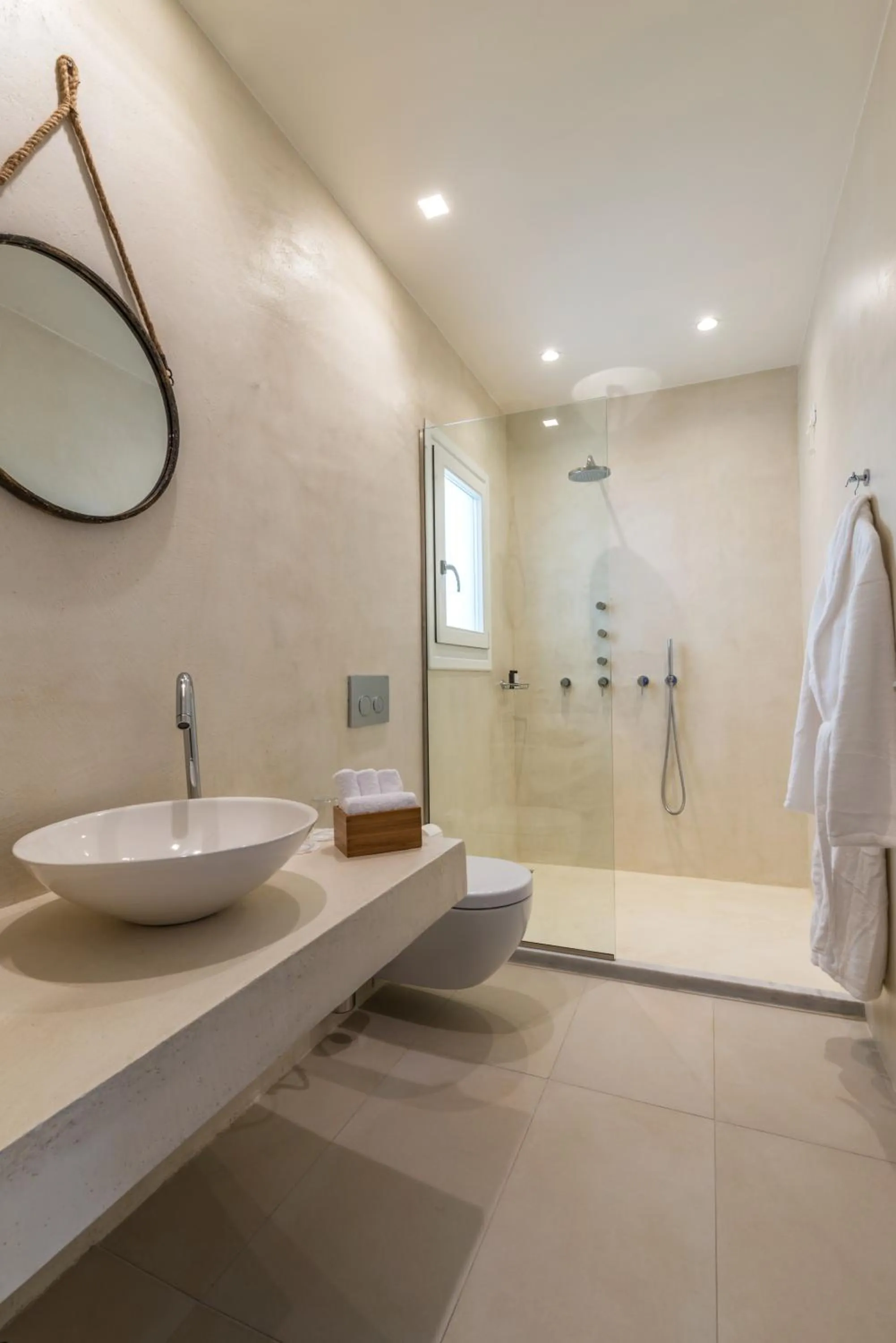 Toilet in Bluetopia Suites