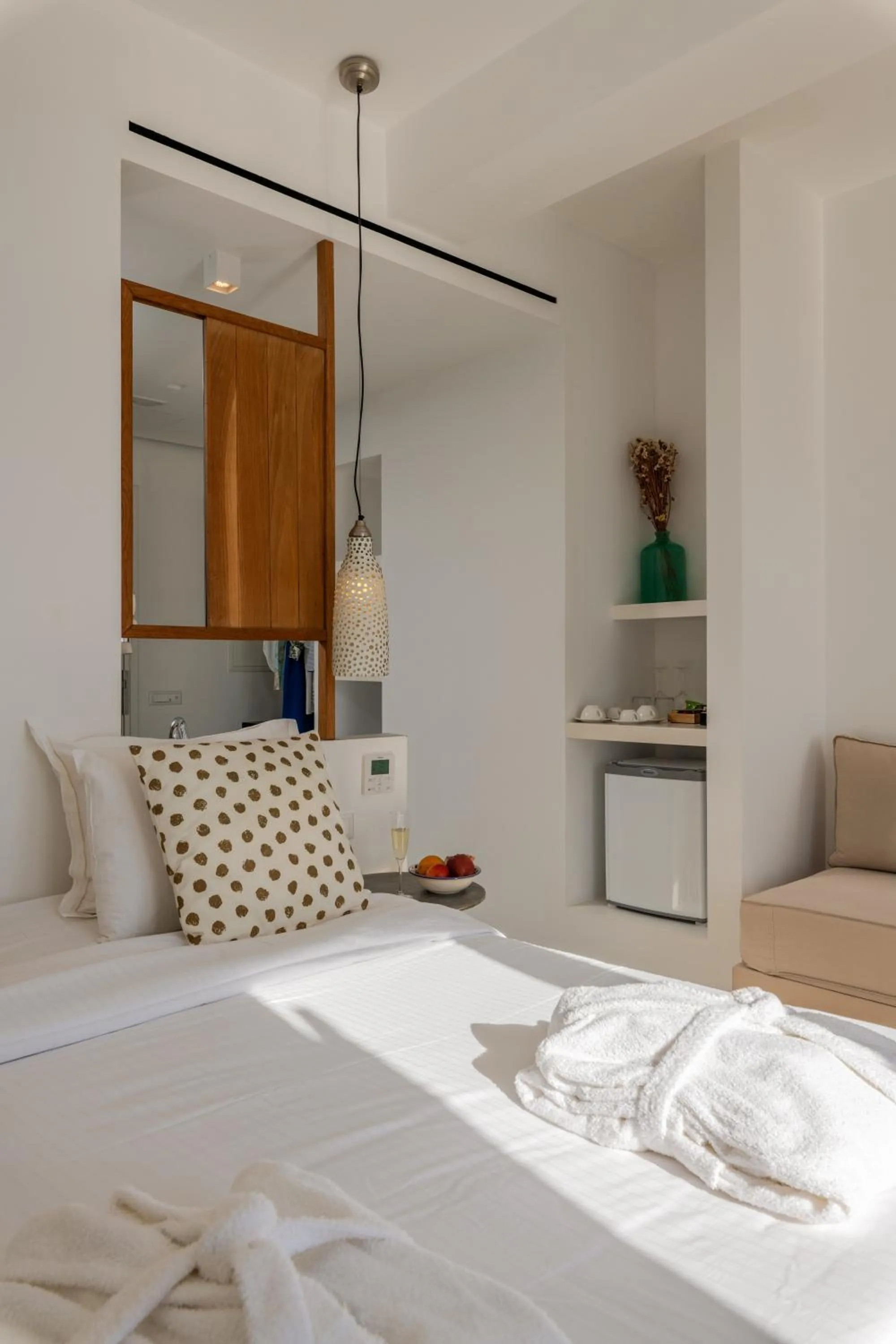 Coffee/tea facilities, Bed in Bluetopia Suites