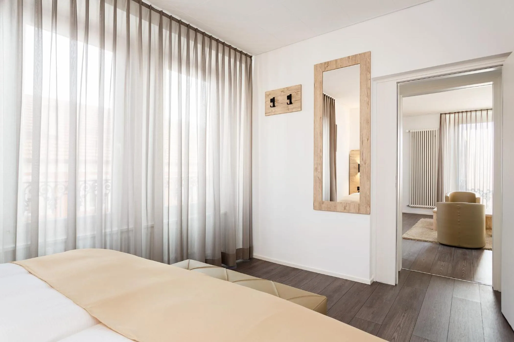 Photo of the whole room, Bed in Hotel Du Lac