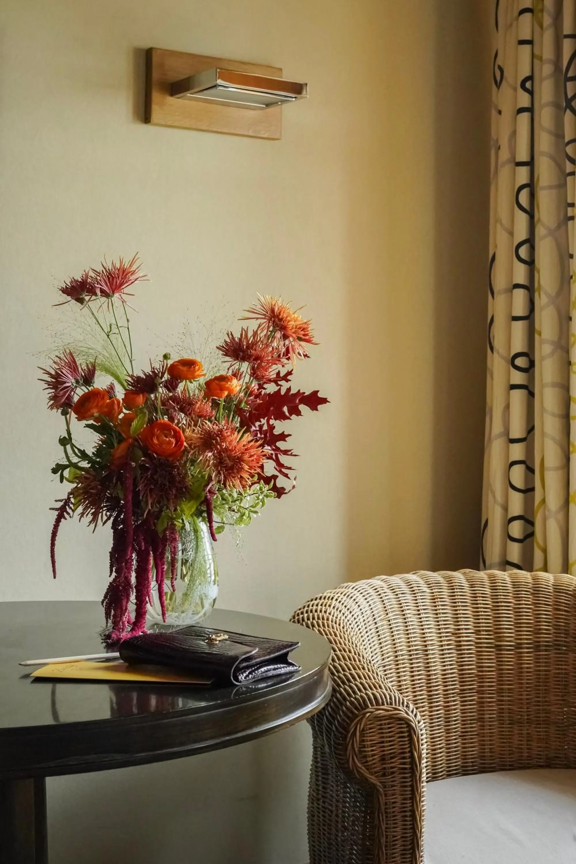 Bedroom in L'Absinthe Hôtel