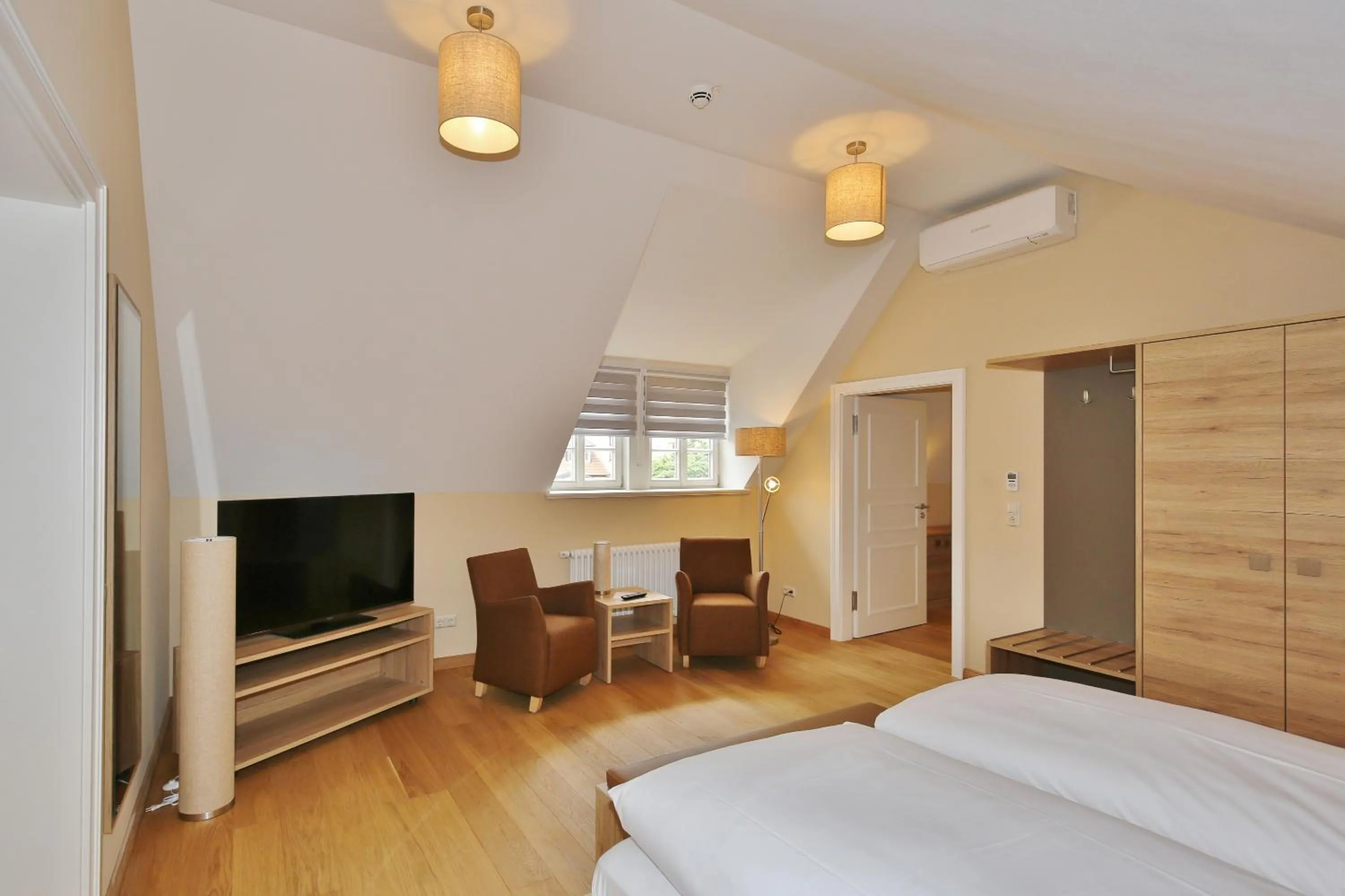 Seating area, Bed in Hotel Theophano