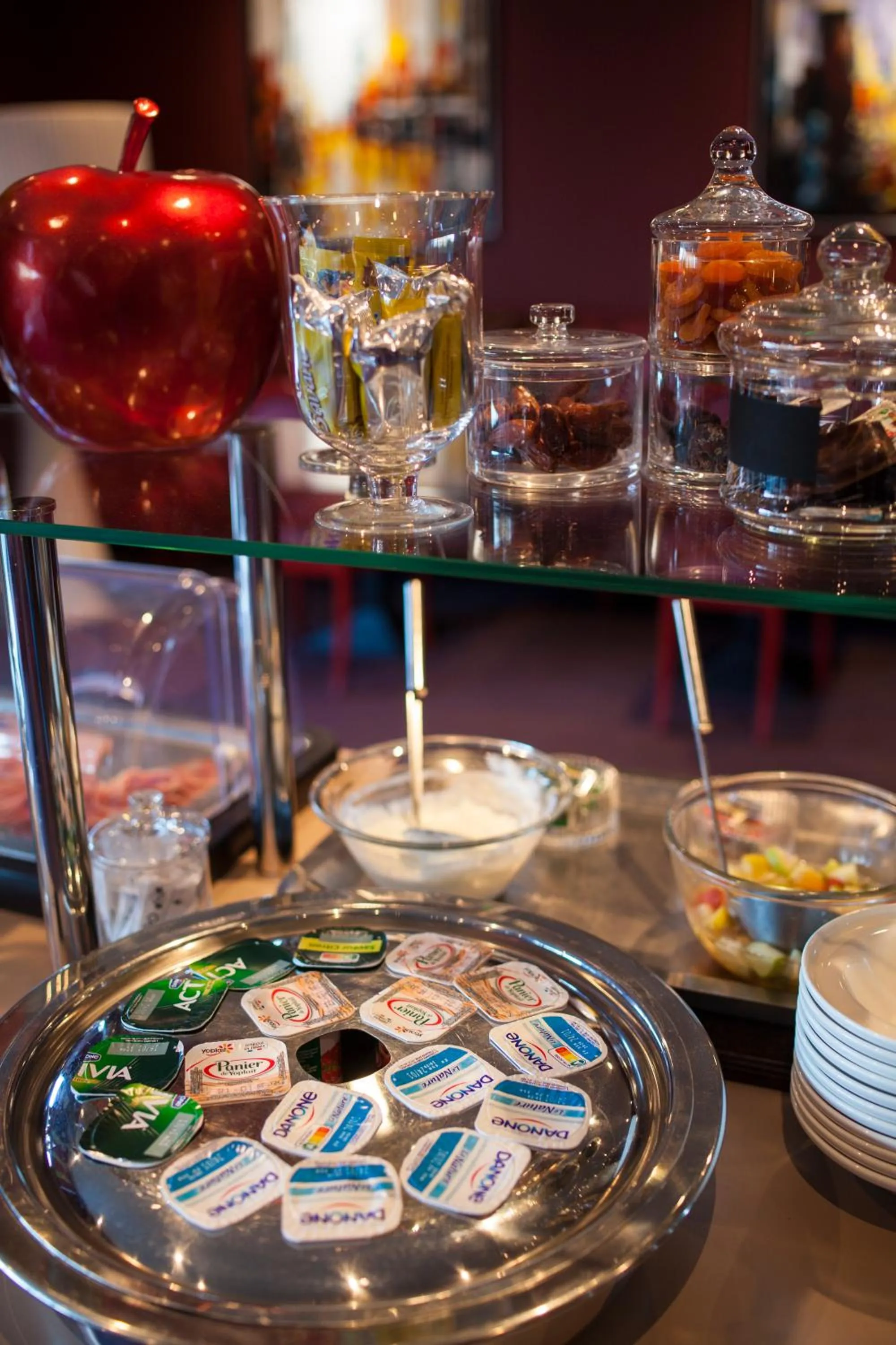 Food in The Originals Boutique, La Maison Rouge, Lens Ouest