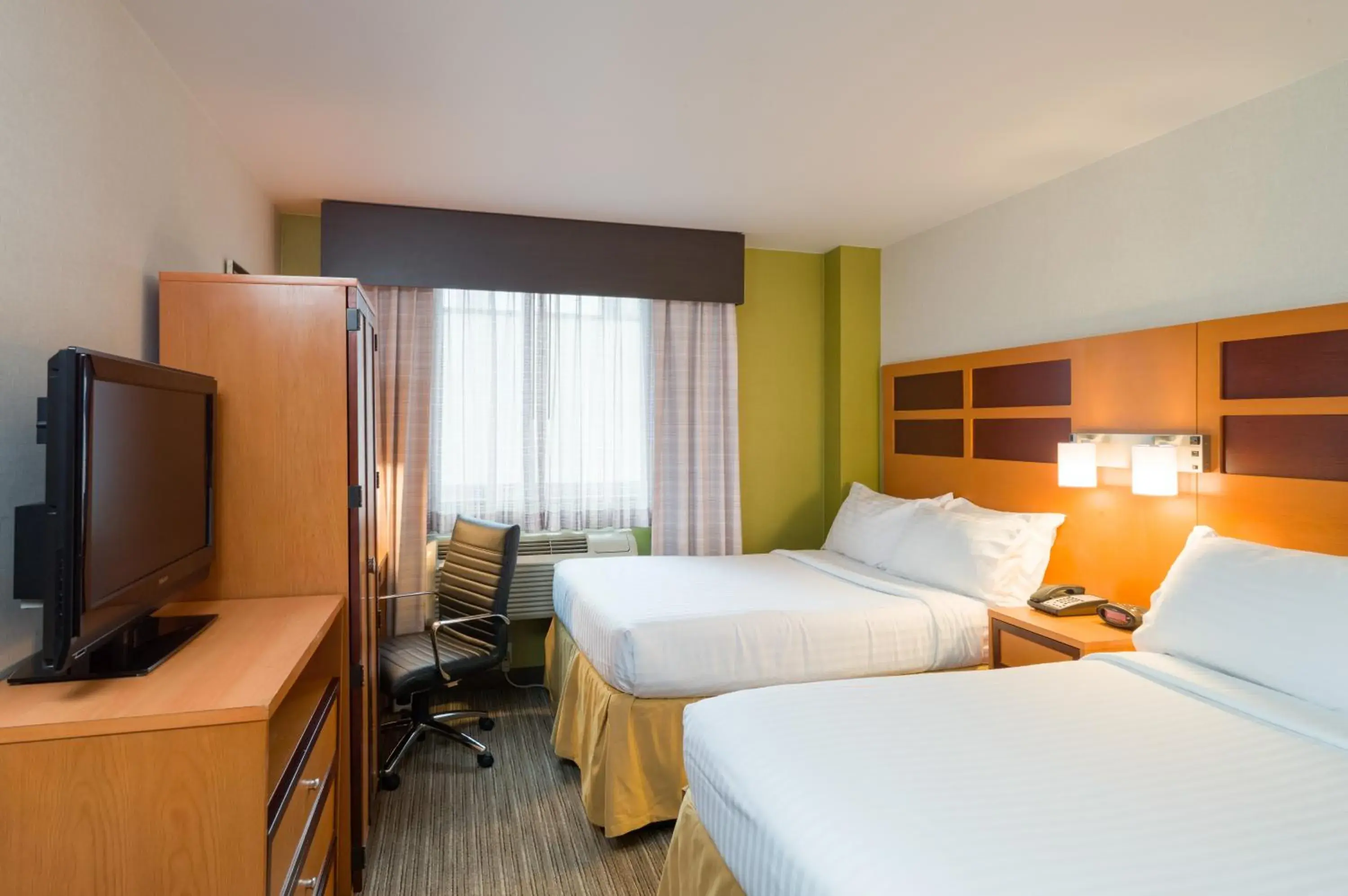 Double Room with Two Double Beds - Non-Smoking in Holiday Inn Express - Times Square by IHG Double Room with Two Double Beds - Non-Smoking in Holiday Inn Express - Times Square by IHG