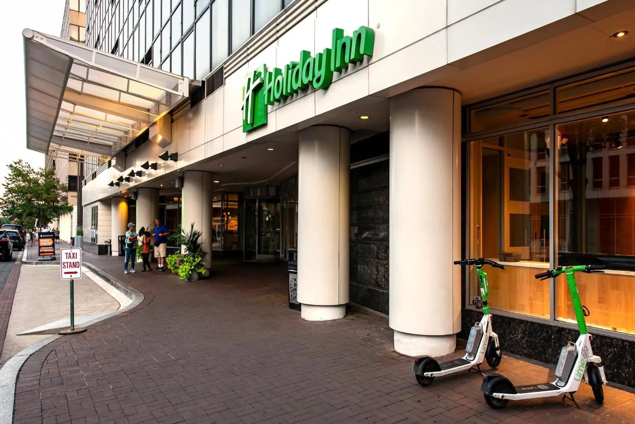 Property building in Holiday Inn Washington Capitol-National Mall by IHG