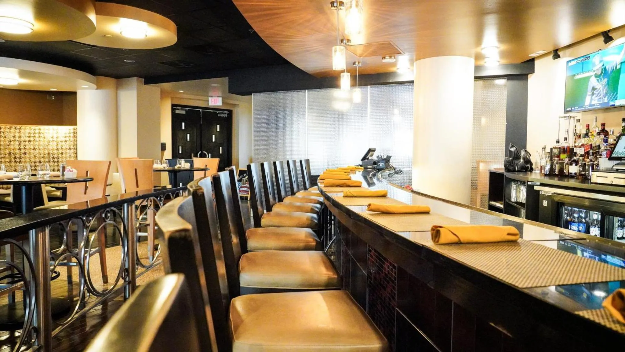 Lounge or bar in Holiday Inn Washington Capitol-National Mall by IHG