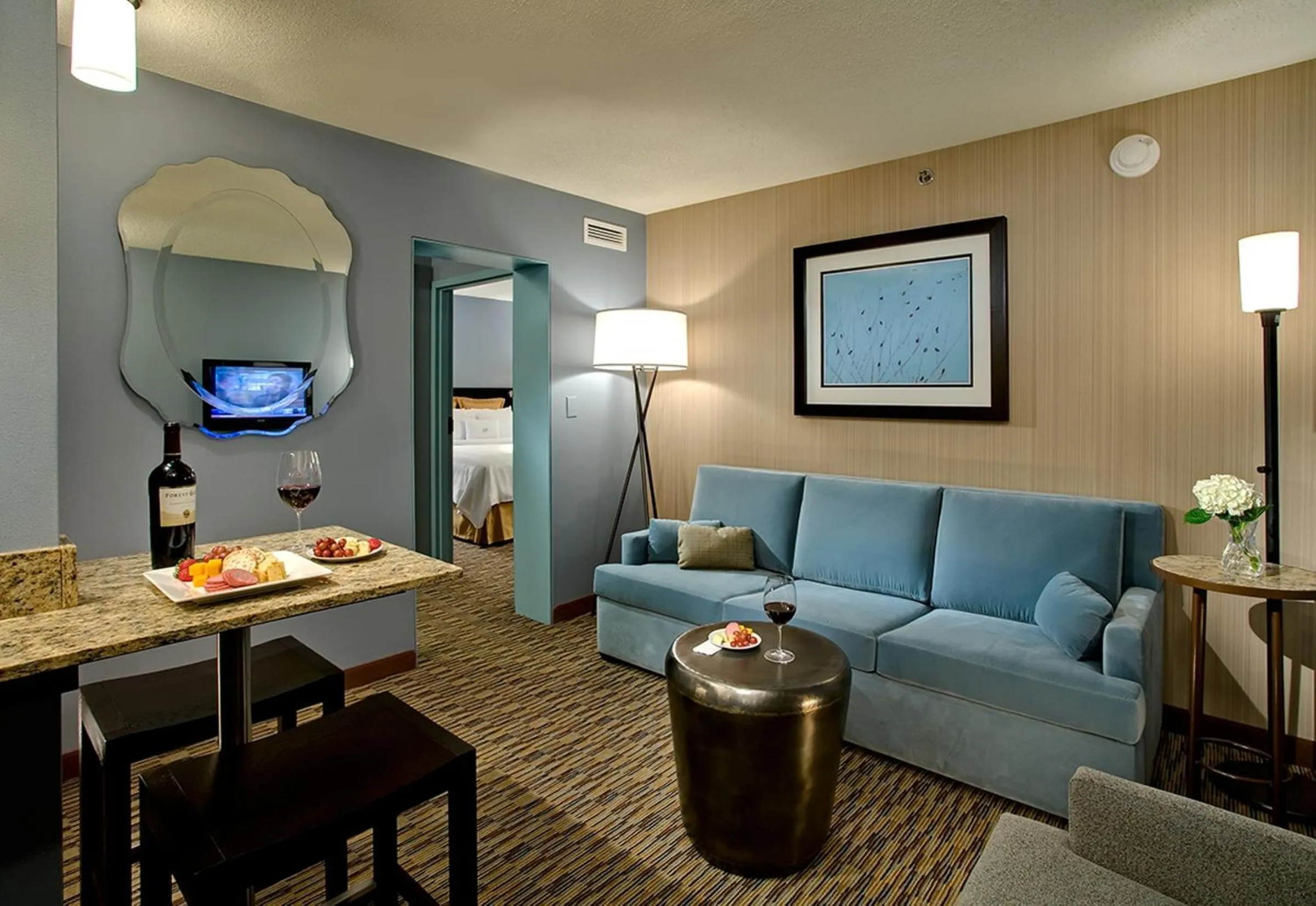 Living room in Crowne Plaza Chicago O'Hare Hotel & Conference Center by IHG
