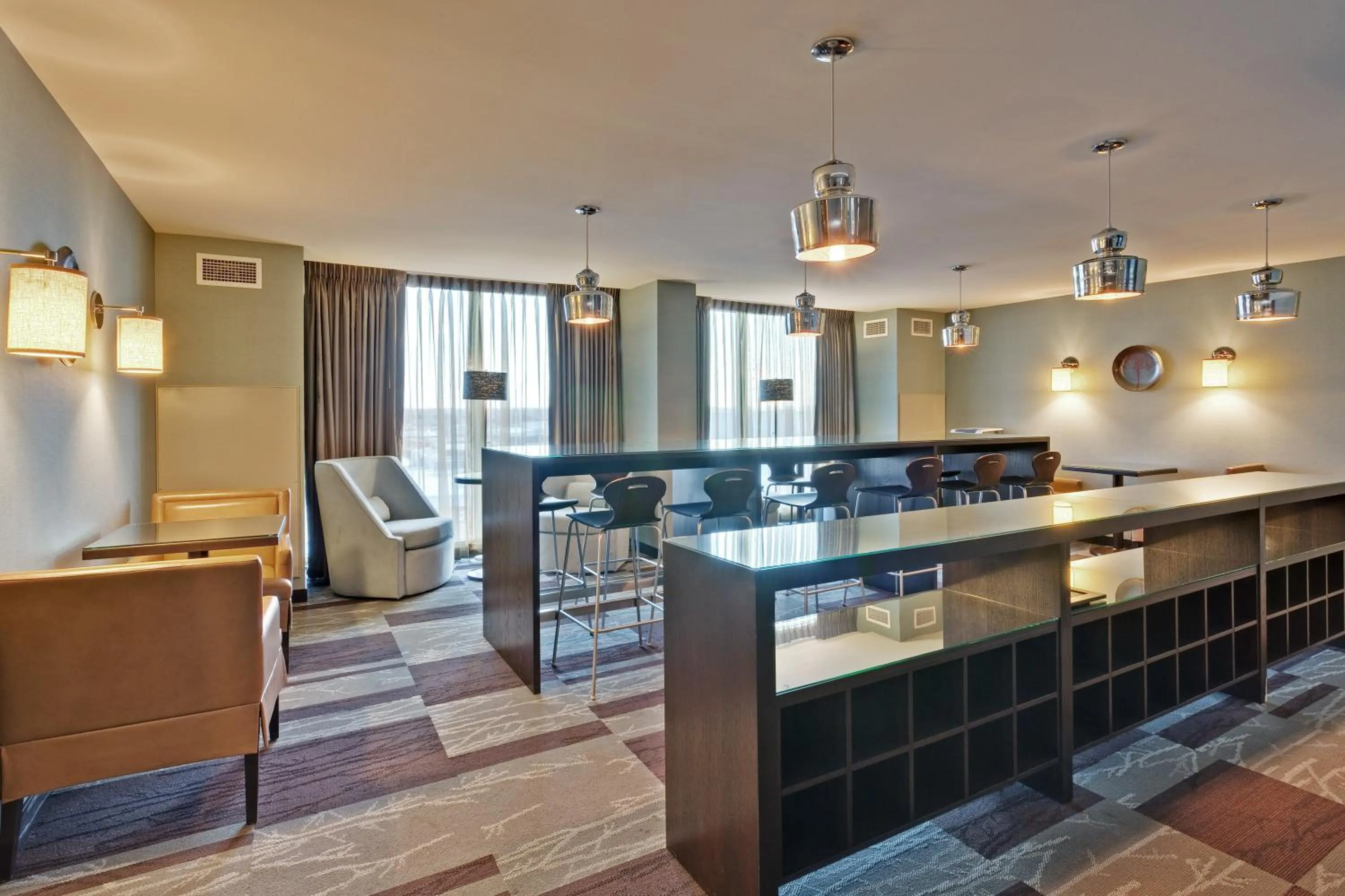 Restaurant/places to eat in Crowne Plaza Chicago O'Hare Hotel & Conference Center by IHG