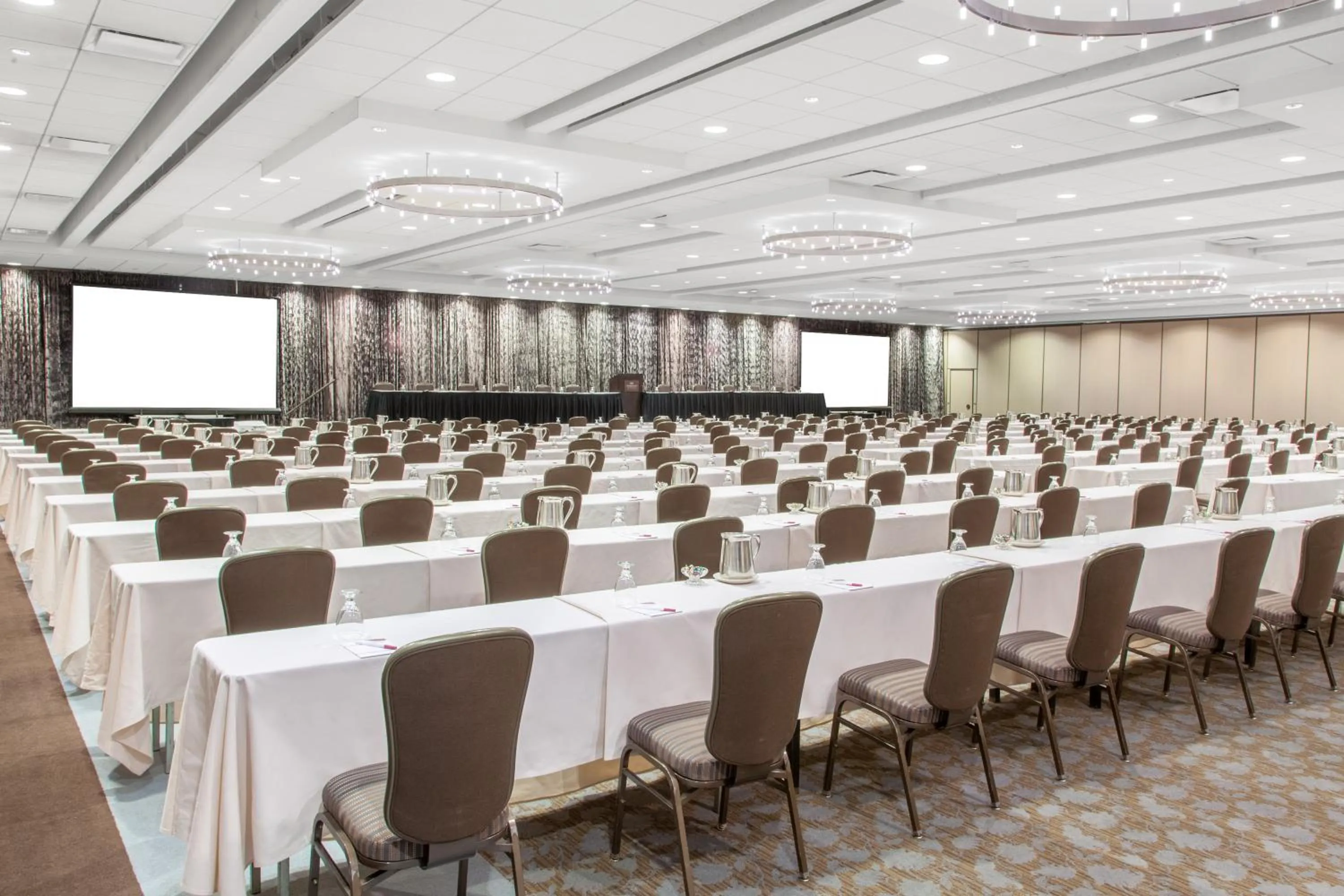 Banquet/Function facilities in Crowne Plaza Chicago O'Hare Hotel & Conference Center by IHG