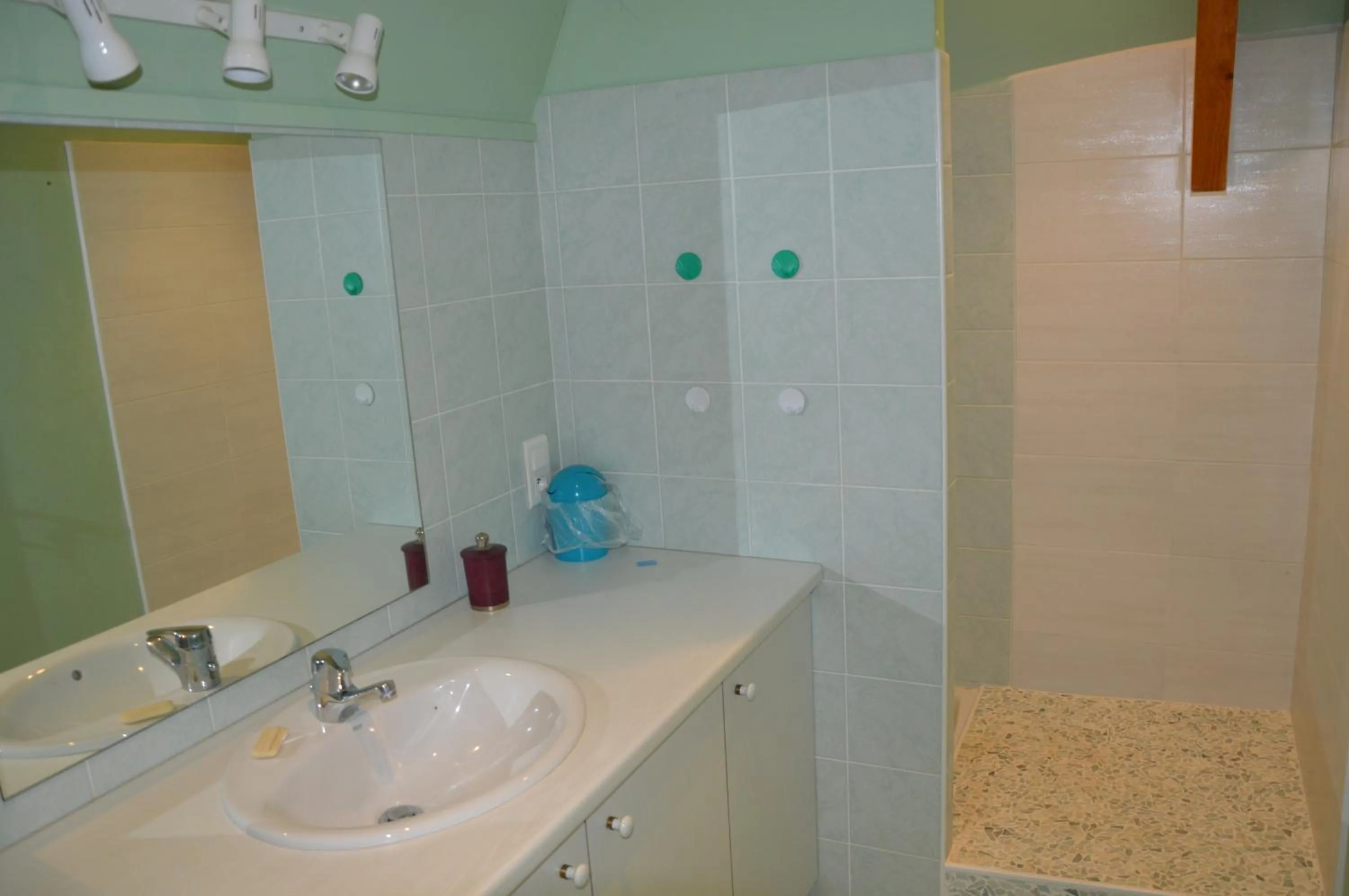 Bathroom in Les Deux Tours