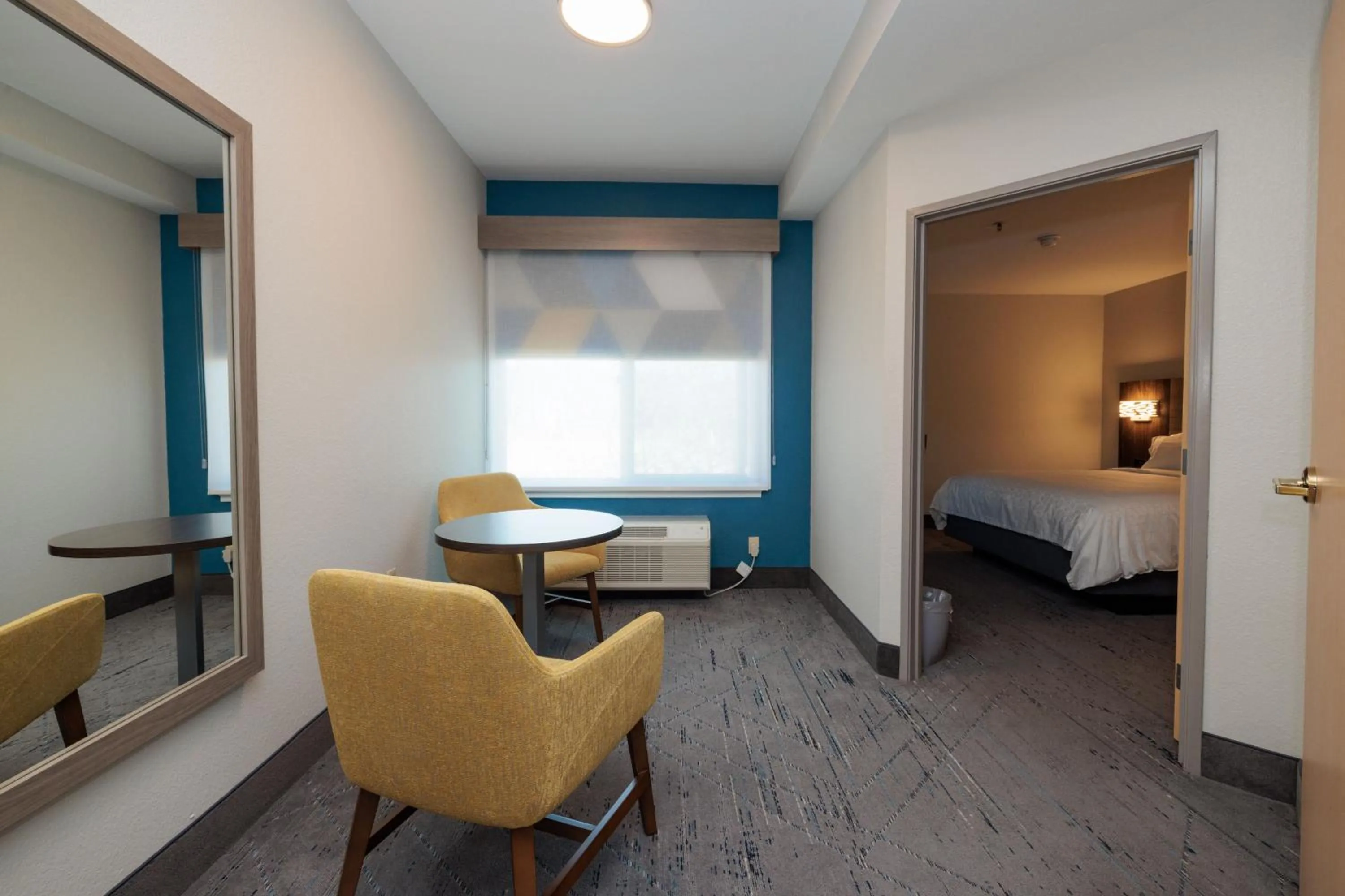 Bedroom, Bed in Holiday Inn Express Berkeley by IHG