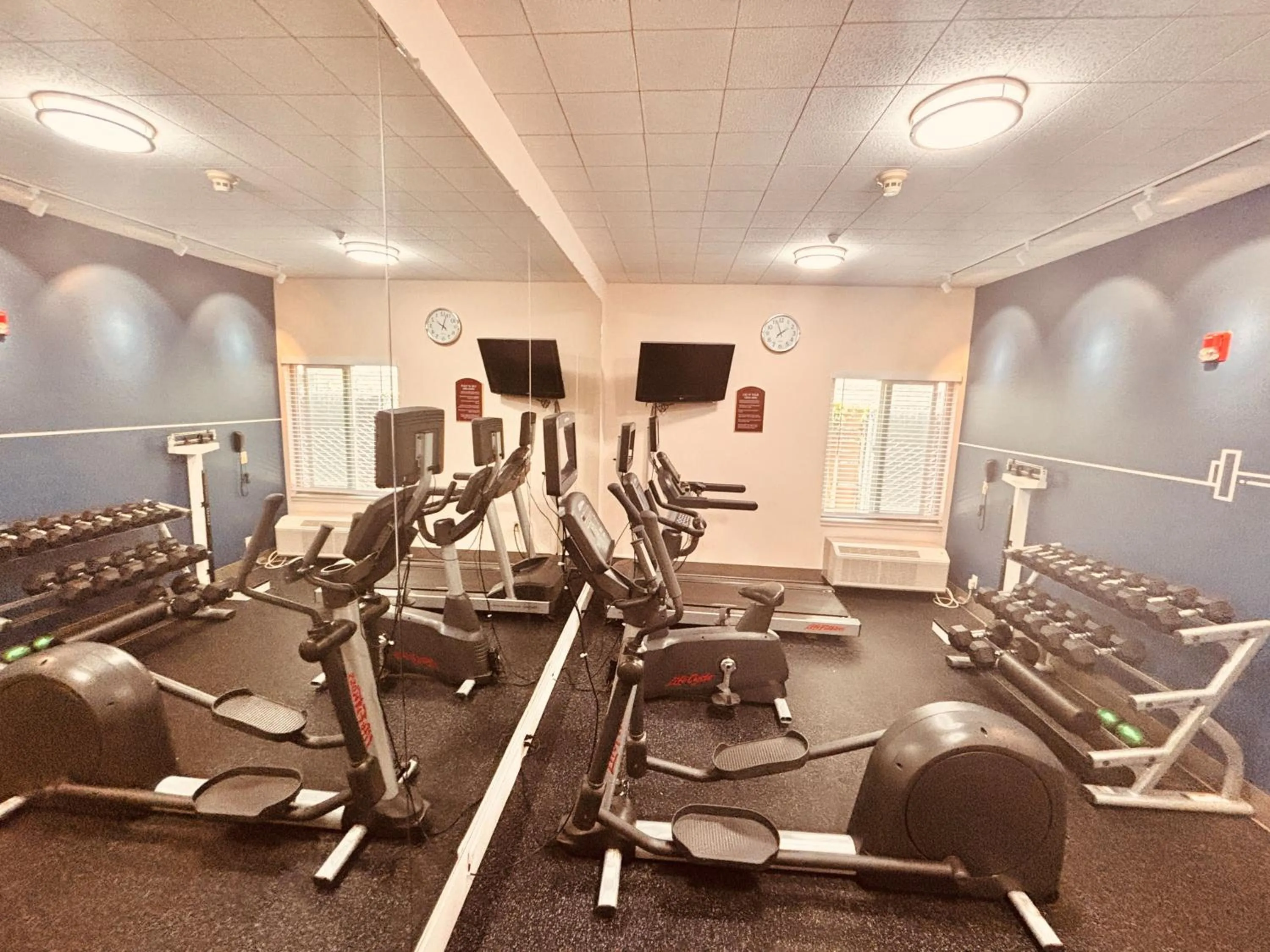Fitness centre/facilities in Holiday Inn Express Berkeley by IHG