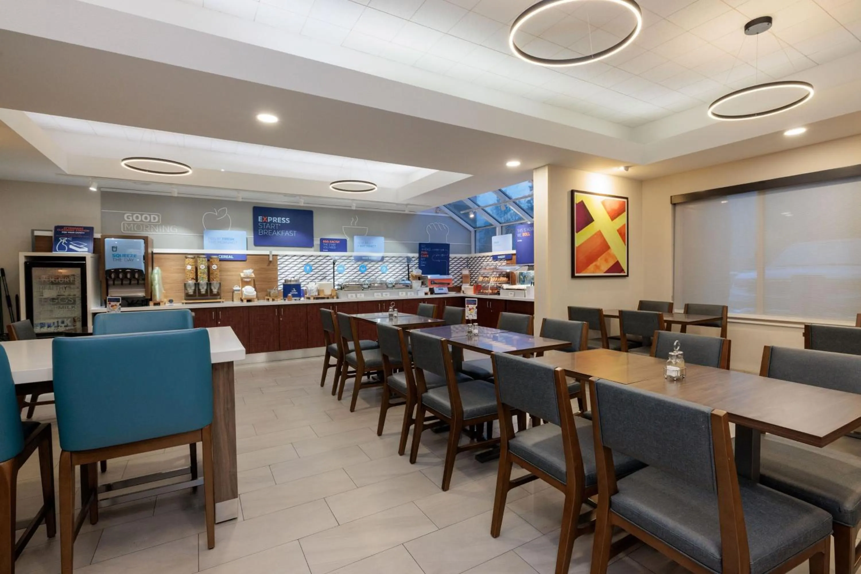 Meeting/conference room in Holiday Inn Express Berkeley by IHG