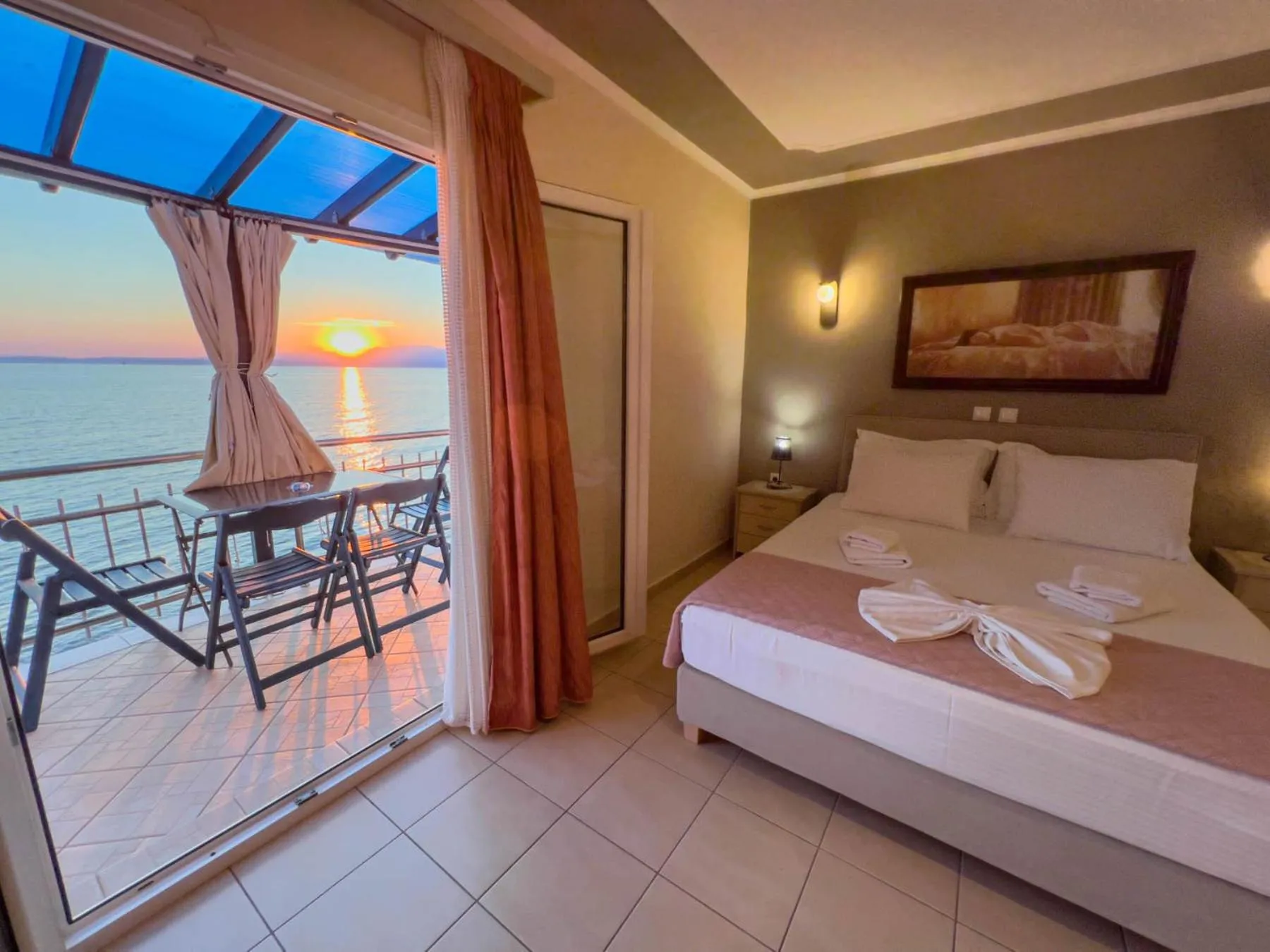 Balcony/Terrace, Bed in Studios Plaka