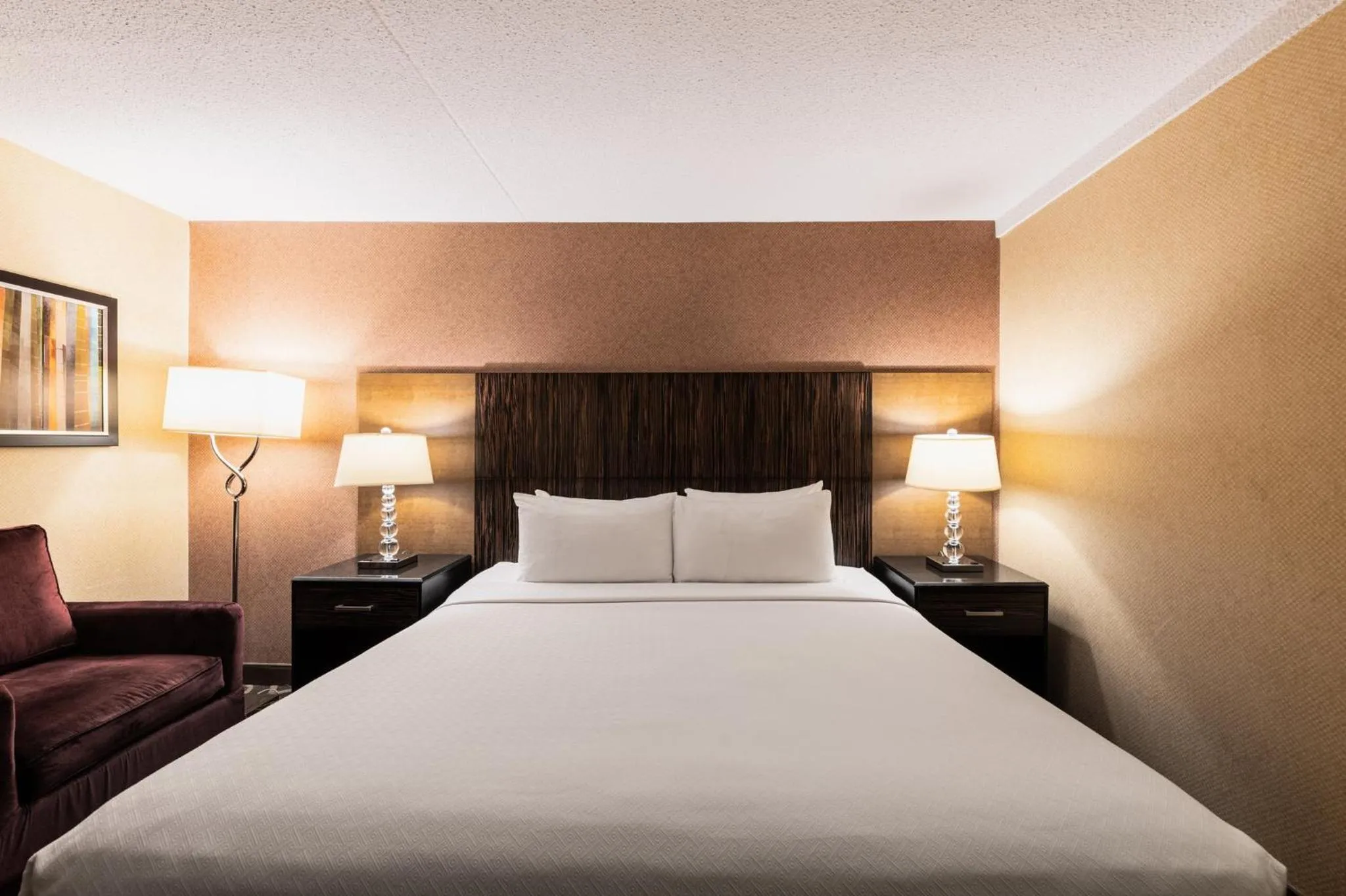 Photo of the whole room, Bed in Crowne Plaza Newark Airport by IHG