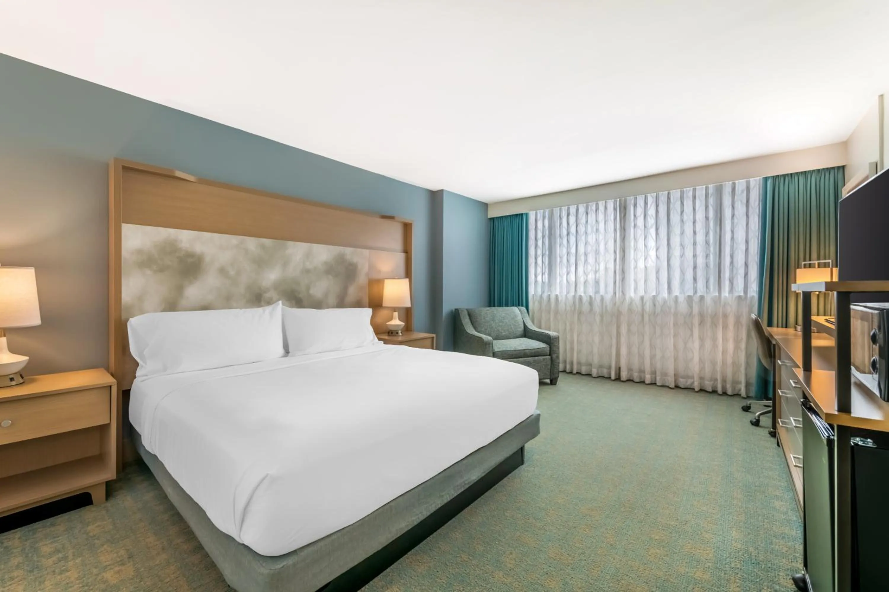 Photo of the whole room, Bed in Holiday Inn Orlando – Disney Springs® Area by IHG
