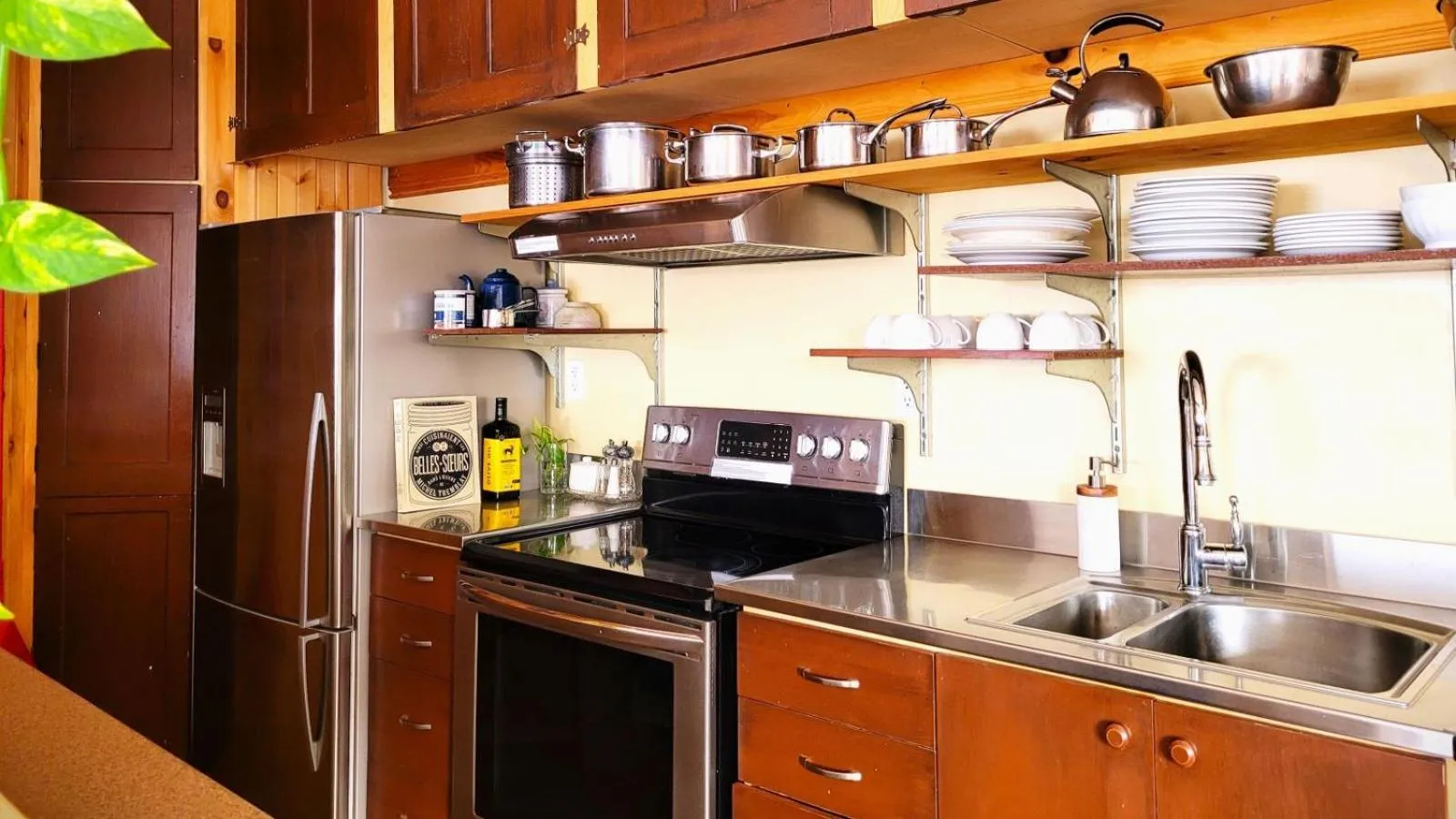 Kitchen or kitchenette in La vieille ferme, Écogîte