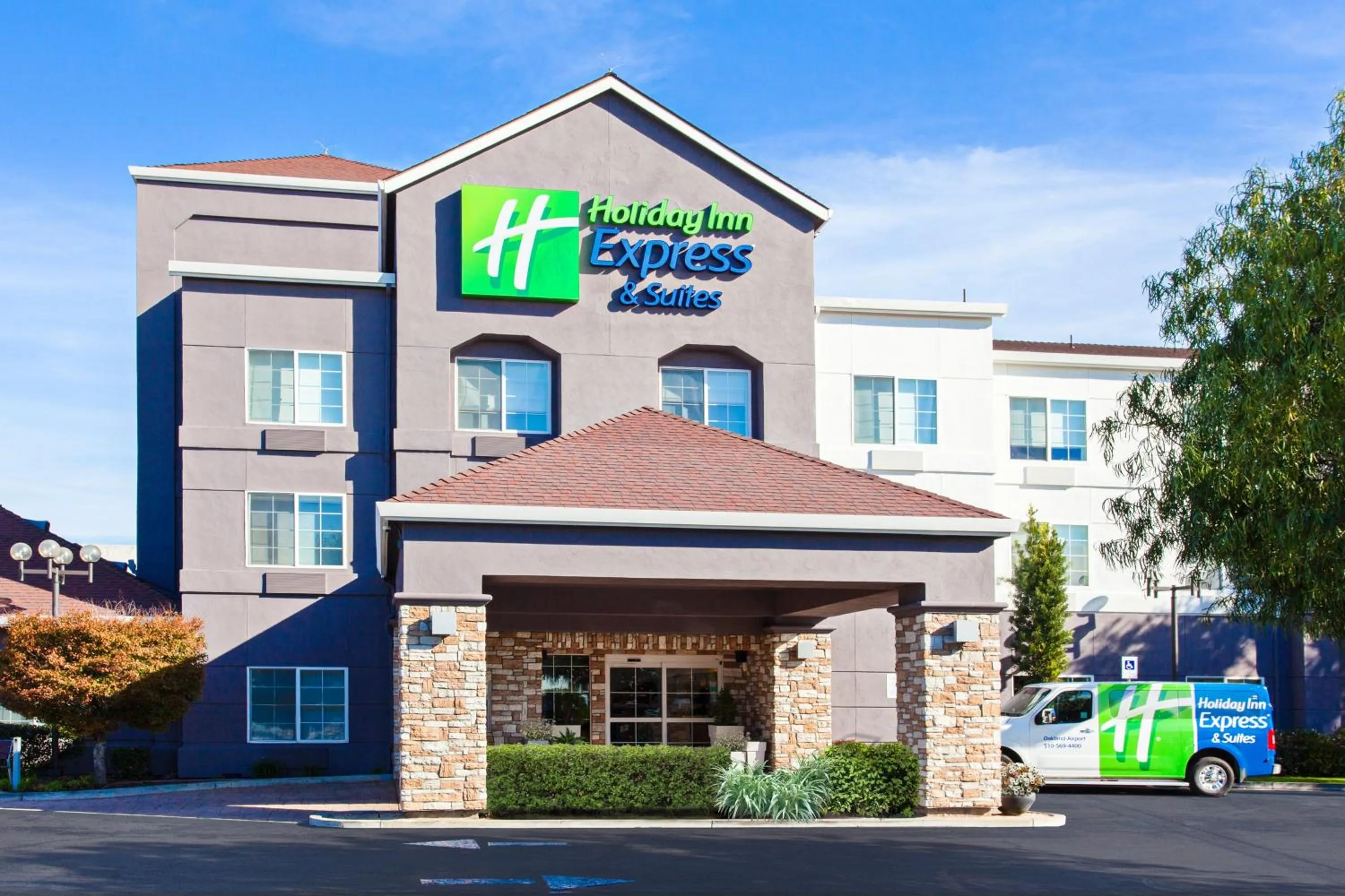 Property building in Holiday Inn Express & Suites Oakland - Airport by IHG