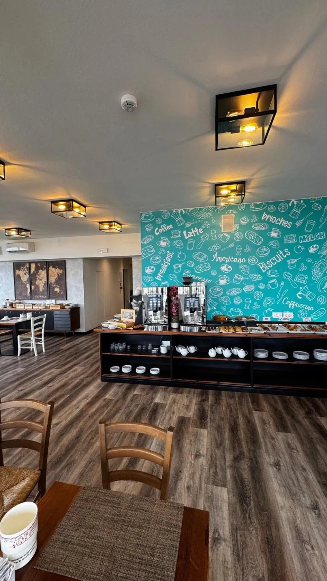 Buffet breakfast in Hotel Cristina