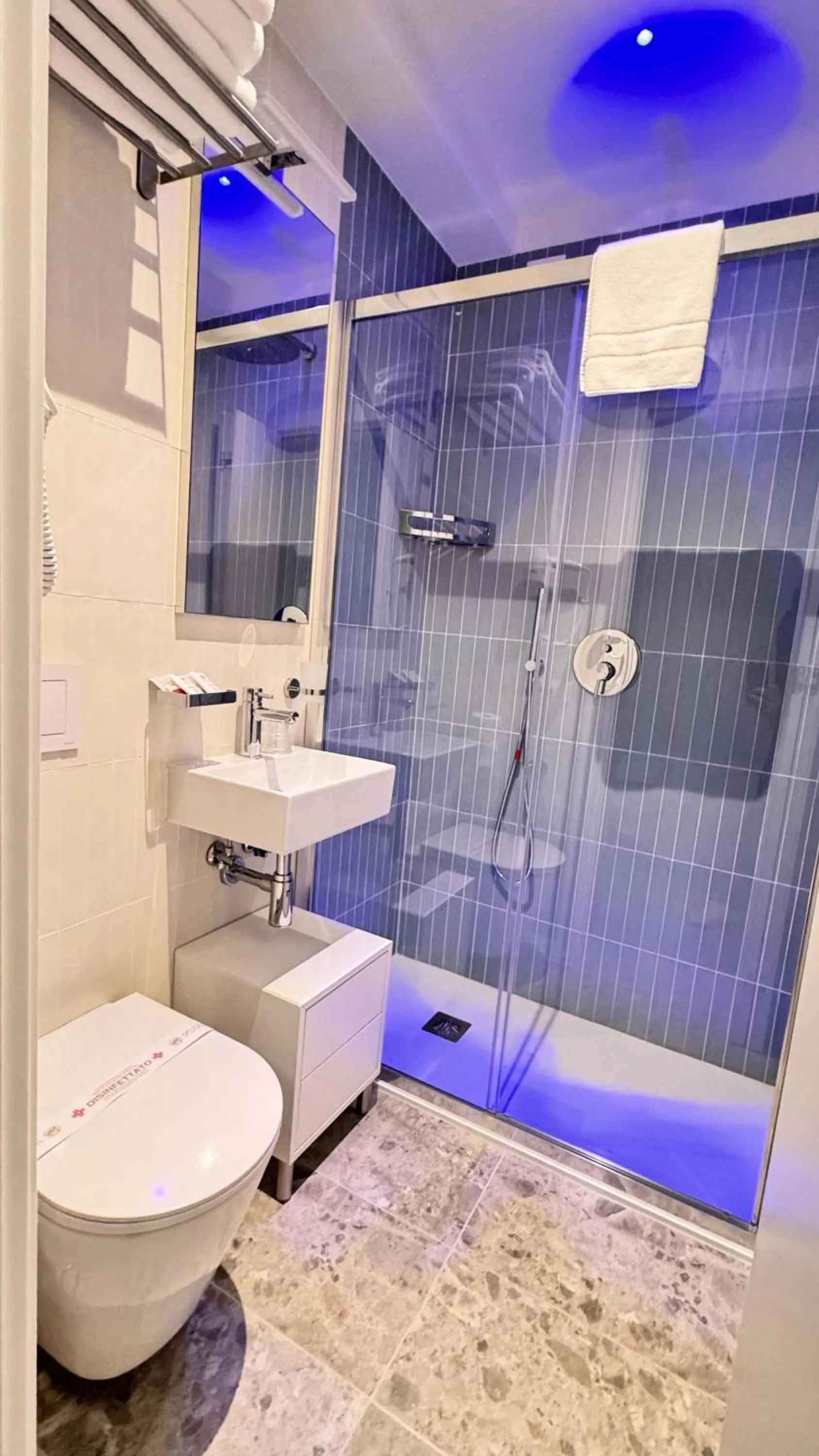 Bathroom in Hotel Cristina