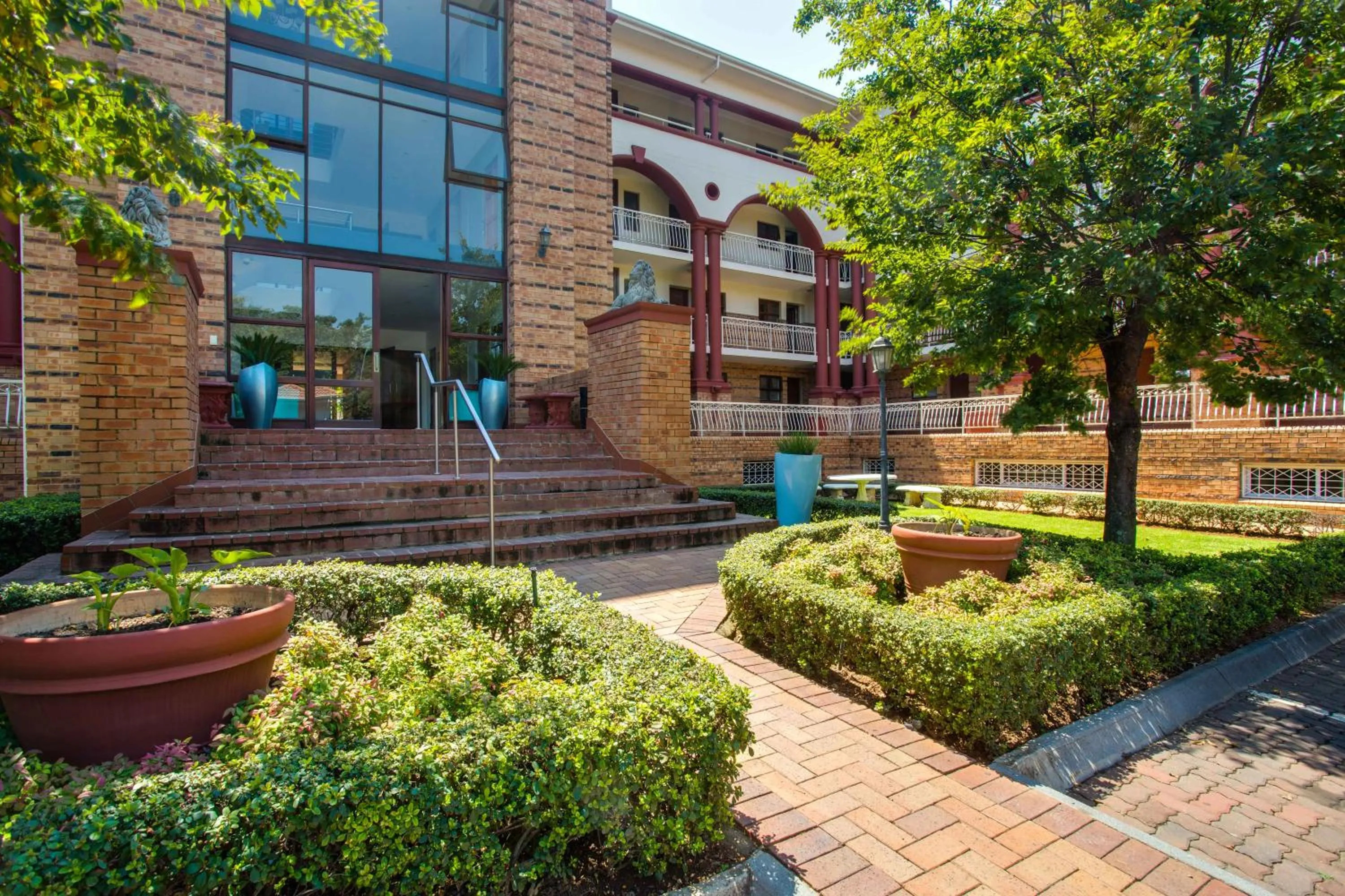 Facade/entrance in Sandton Times Square