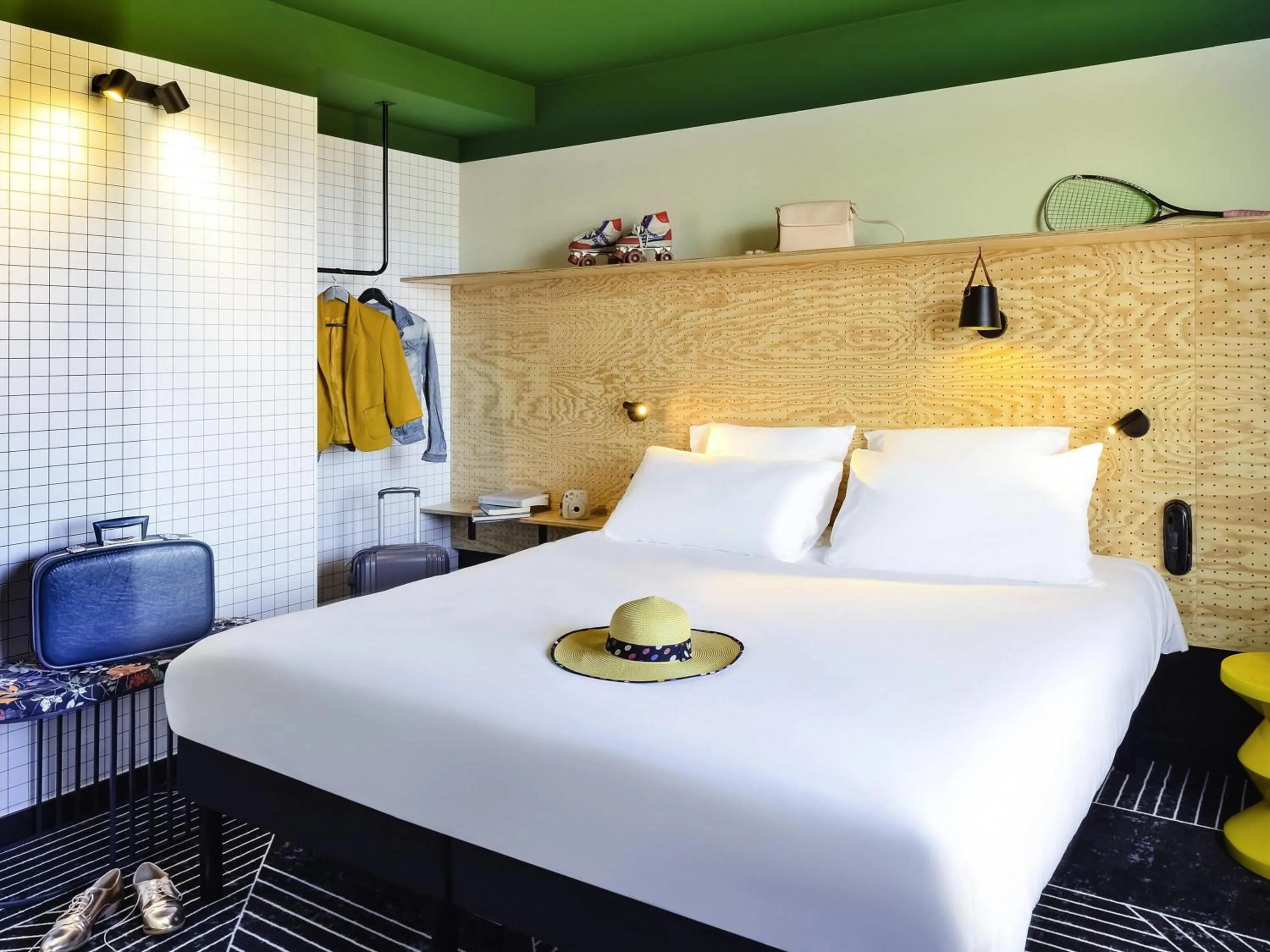 Bedroom, Bed in ibis Styles Lyon Meyzieu Arena Stadium