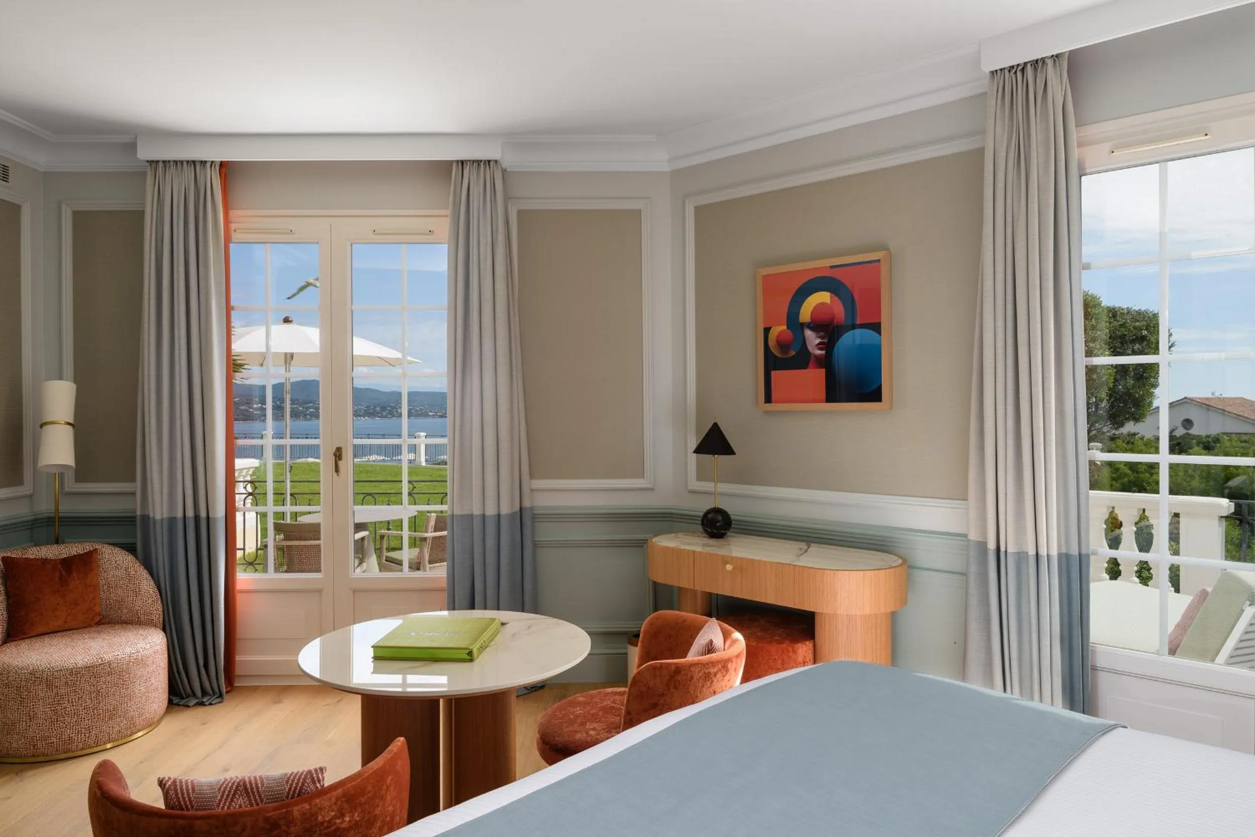 Bedroom, Bed in Althoff Hotel Villa Belrose