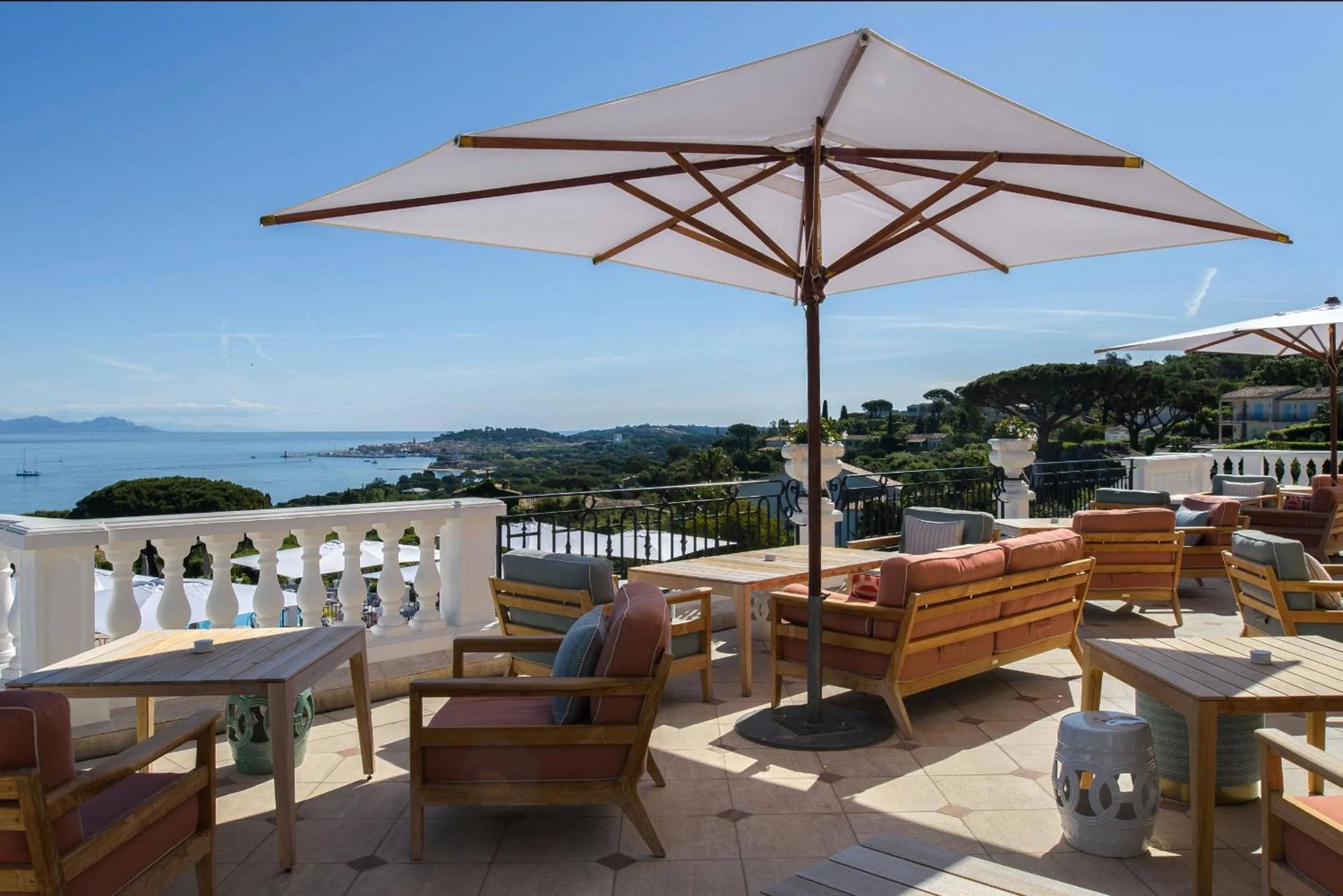 Patio in Althoff Hotel Villa Belrose