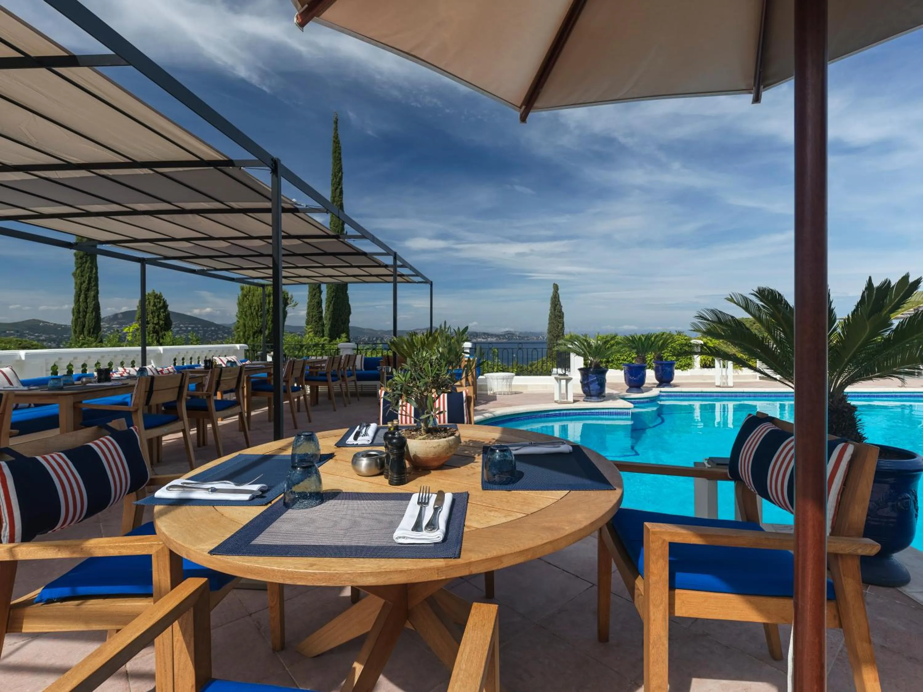 Restaurant/places to eat in Althoff Hotel Villa Belrose