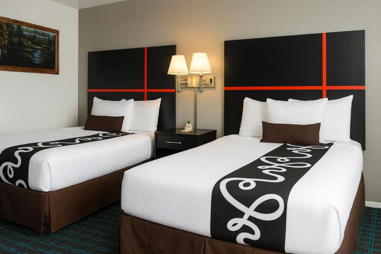 Bed in Chaparral Motor Inn