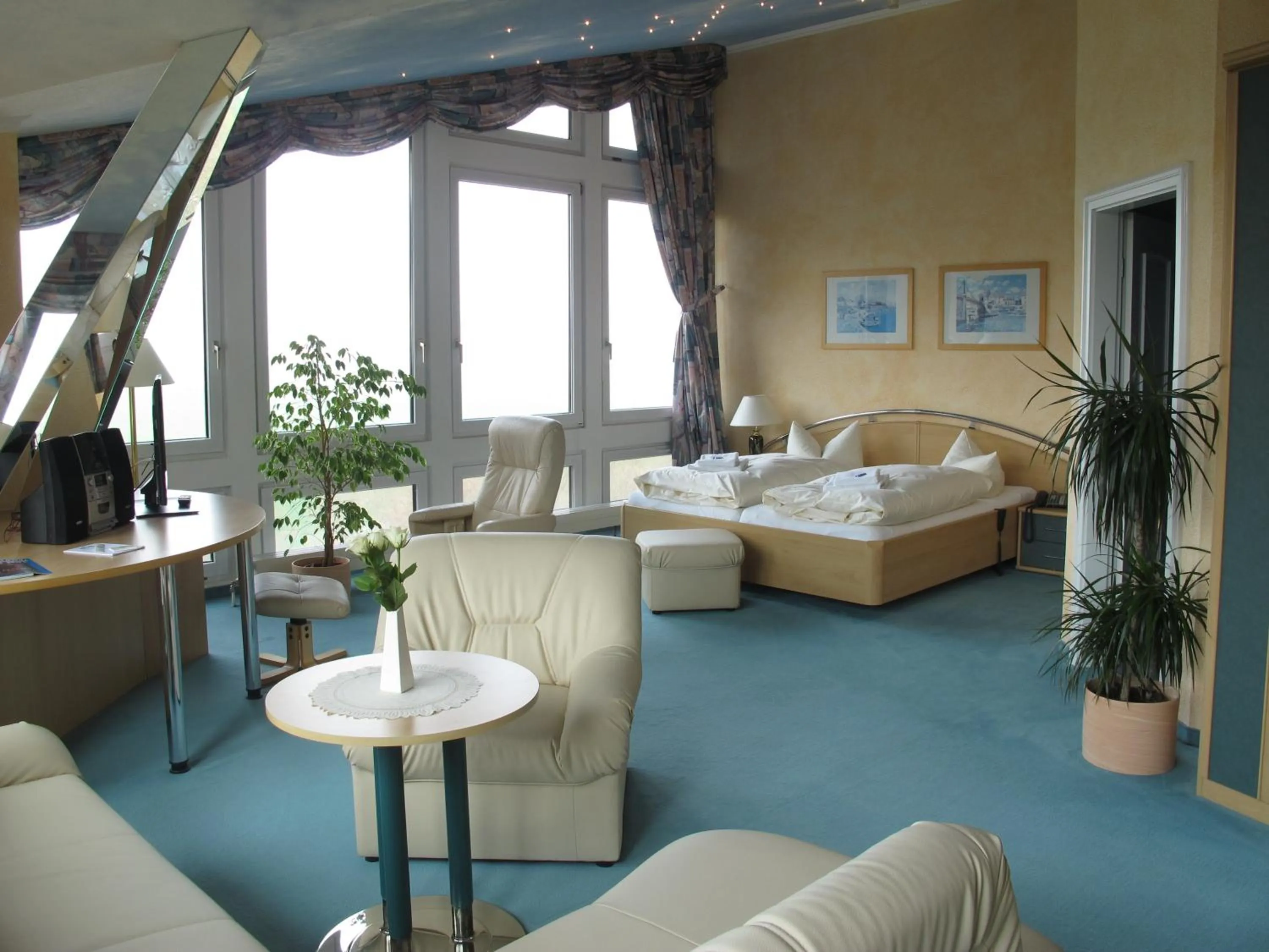 Photo of the whole room, Bed in Hotel Reifenstein