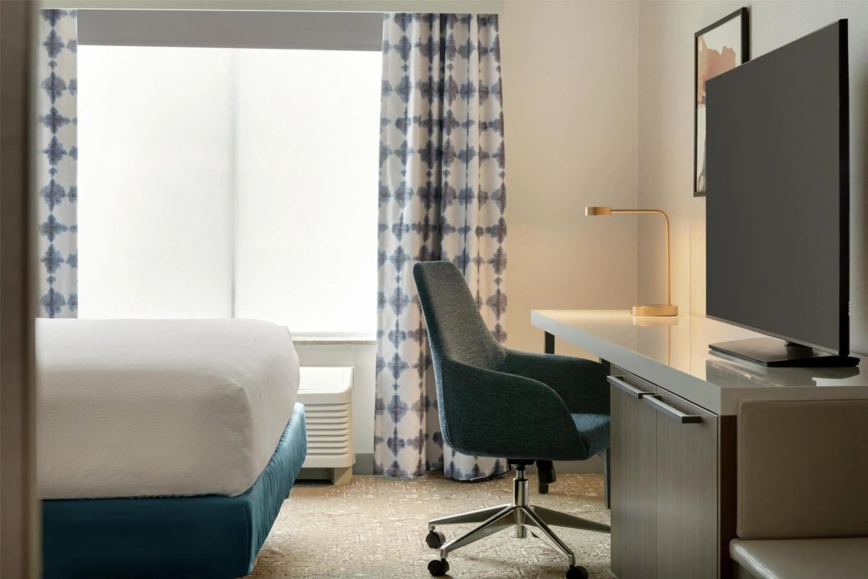 Bed in Hilton Garden Inn Riverhead