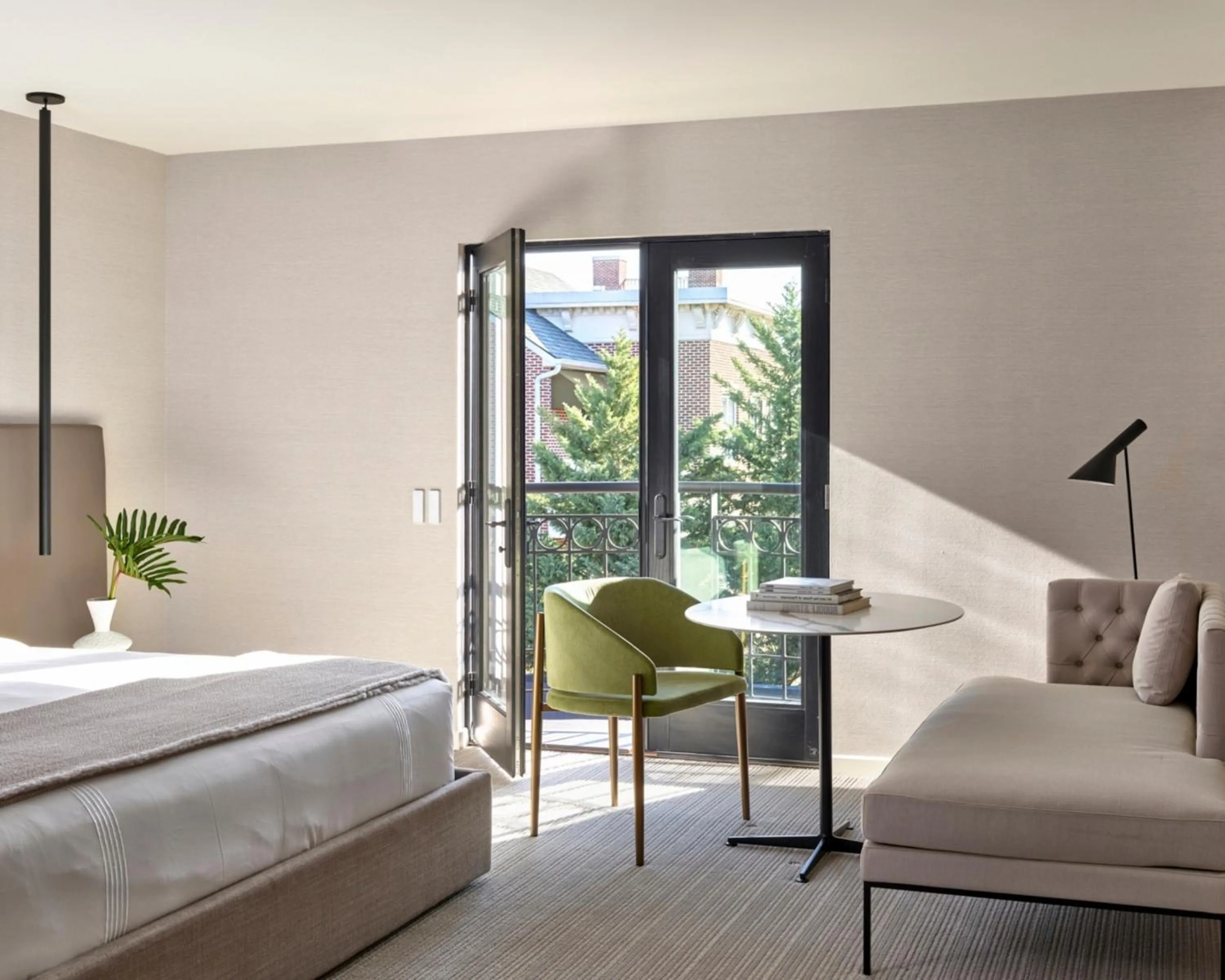 Bedroom, Bed in Hotel AKA Alexandria