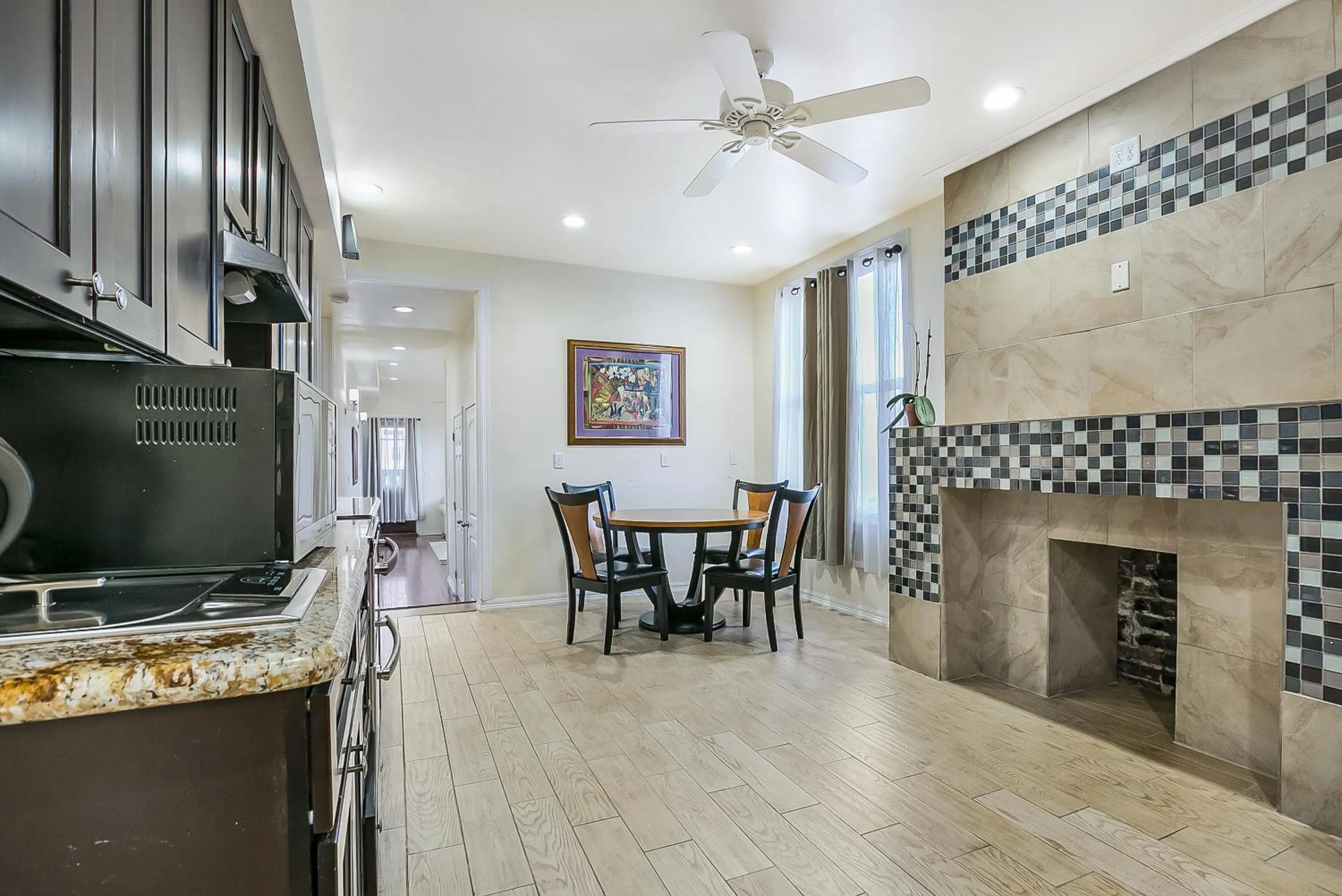 Dining area in Modern 4BR Penthouse in Downtown by Hosteeva
