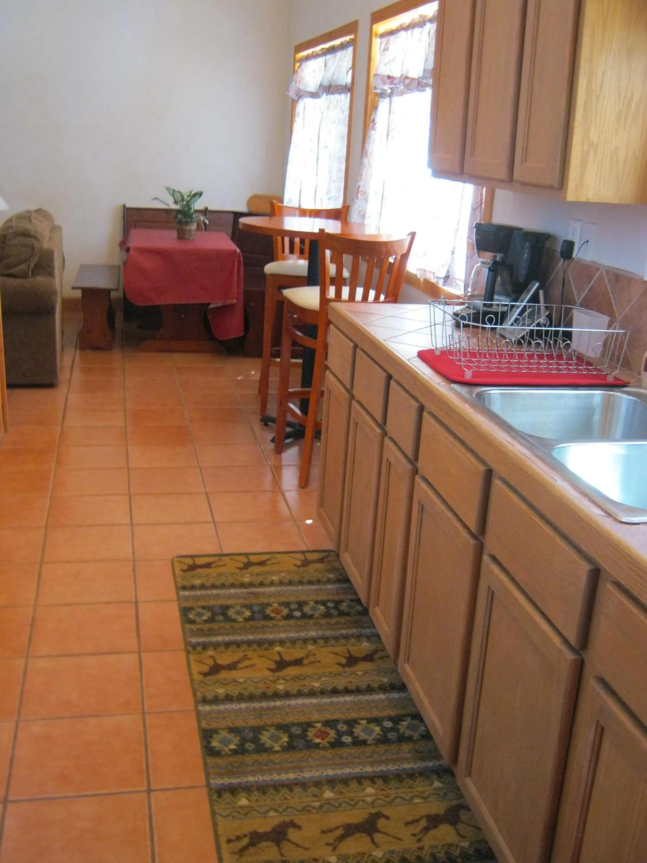 Kitchen or kitchenette in Shady Brook Inn Village/Resort