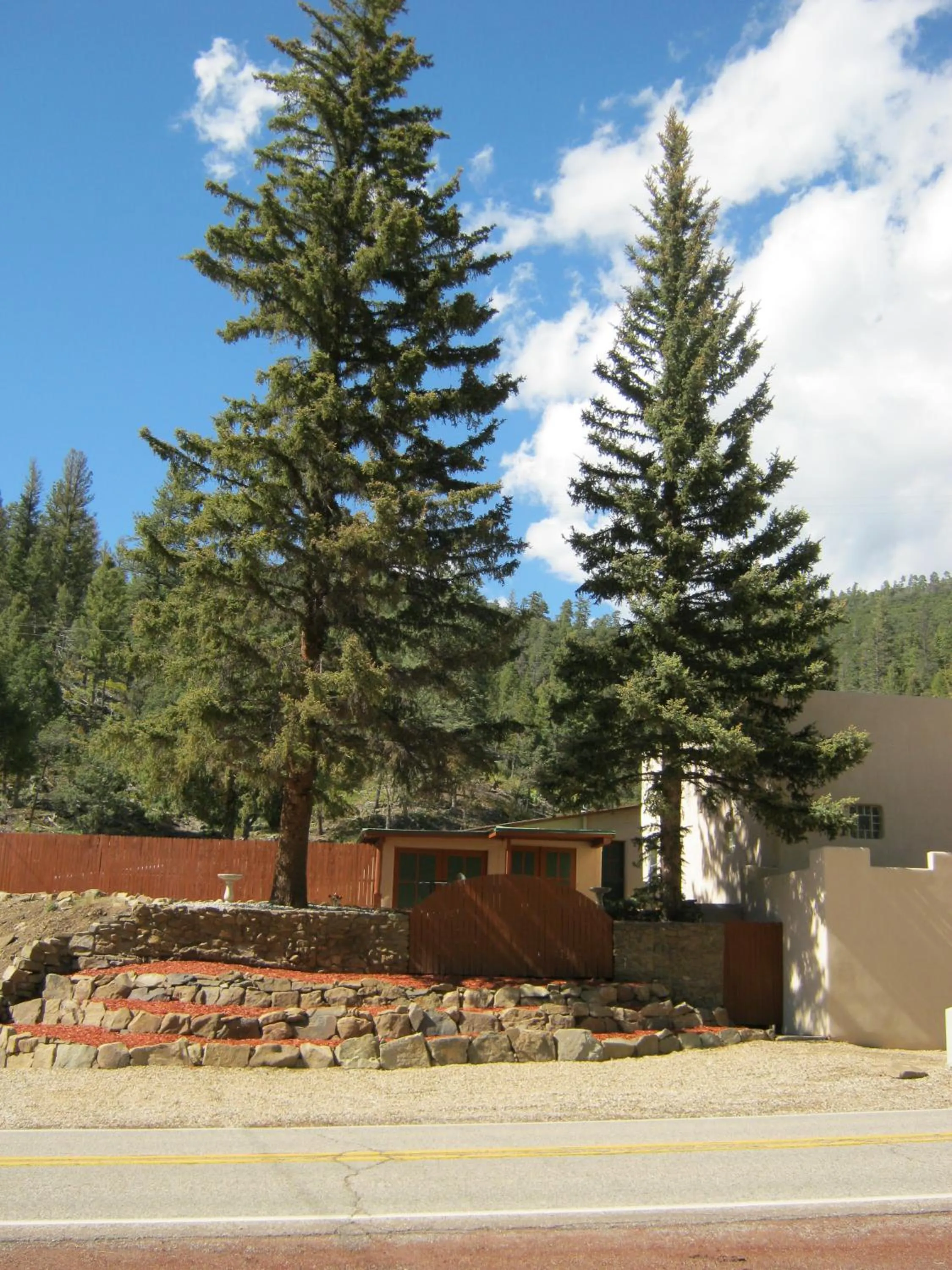 Garden view in Shady Brook Inn Village/Resort