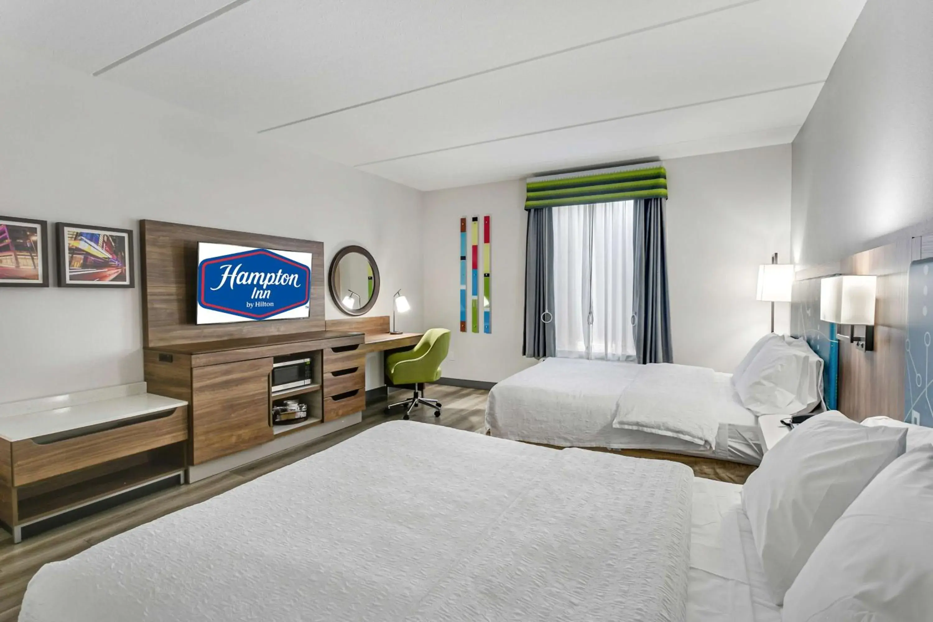 Queen Room with Two Queen Beds and Bath Tub in Hampton Inn Houston-Pearland, TX Queen Room with Two Queen Beds and Bath Tub in Hampton Inn Houston-Pearland, TX