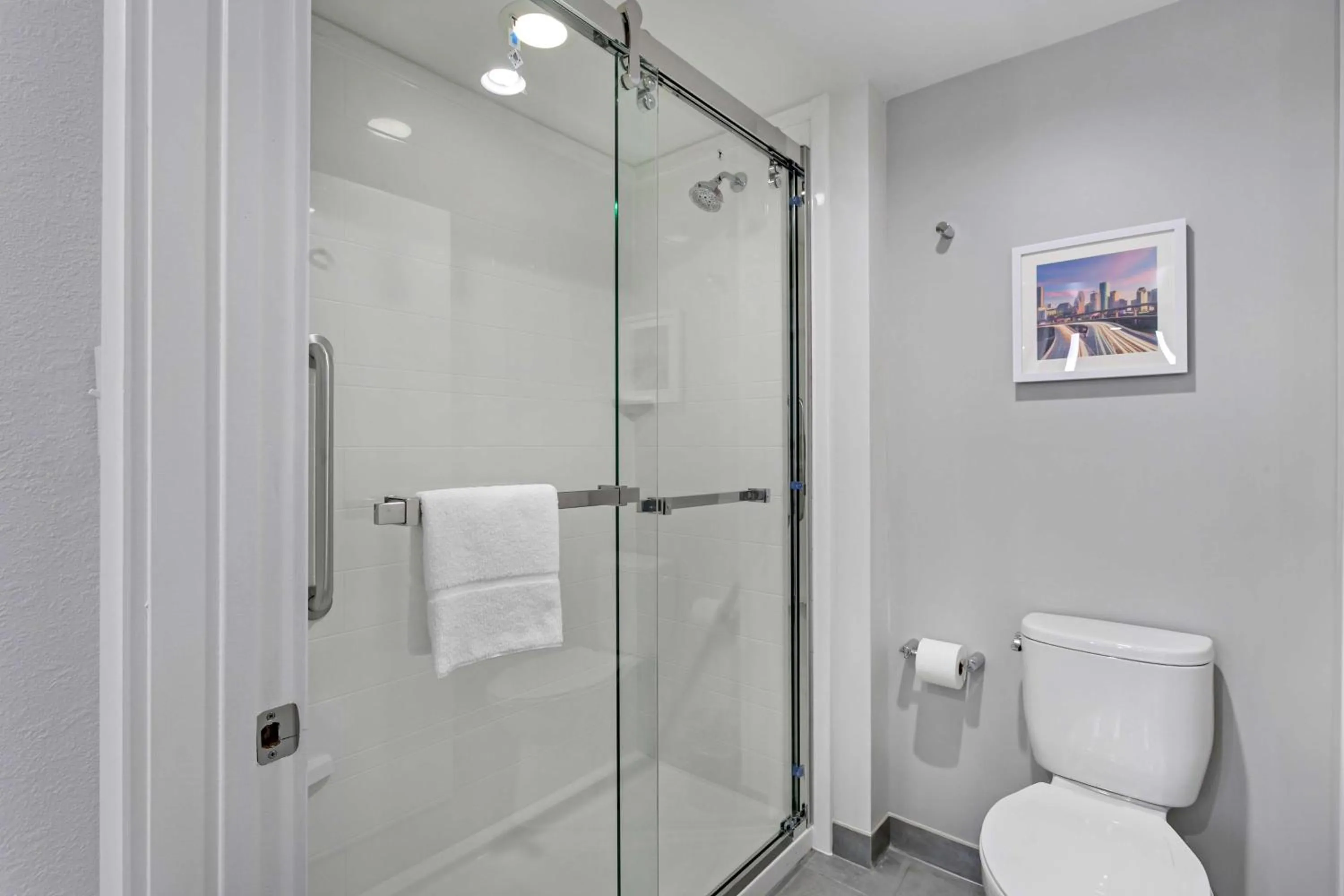 Bathroom in Hampton Inn Houston-Pearland, TX