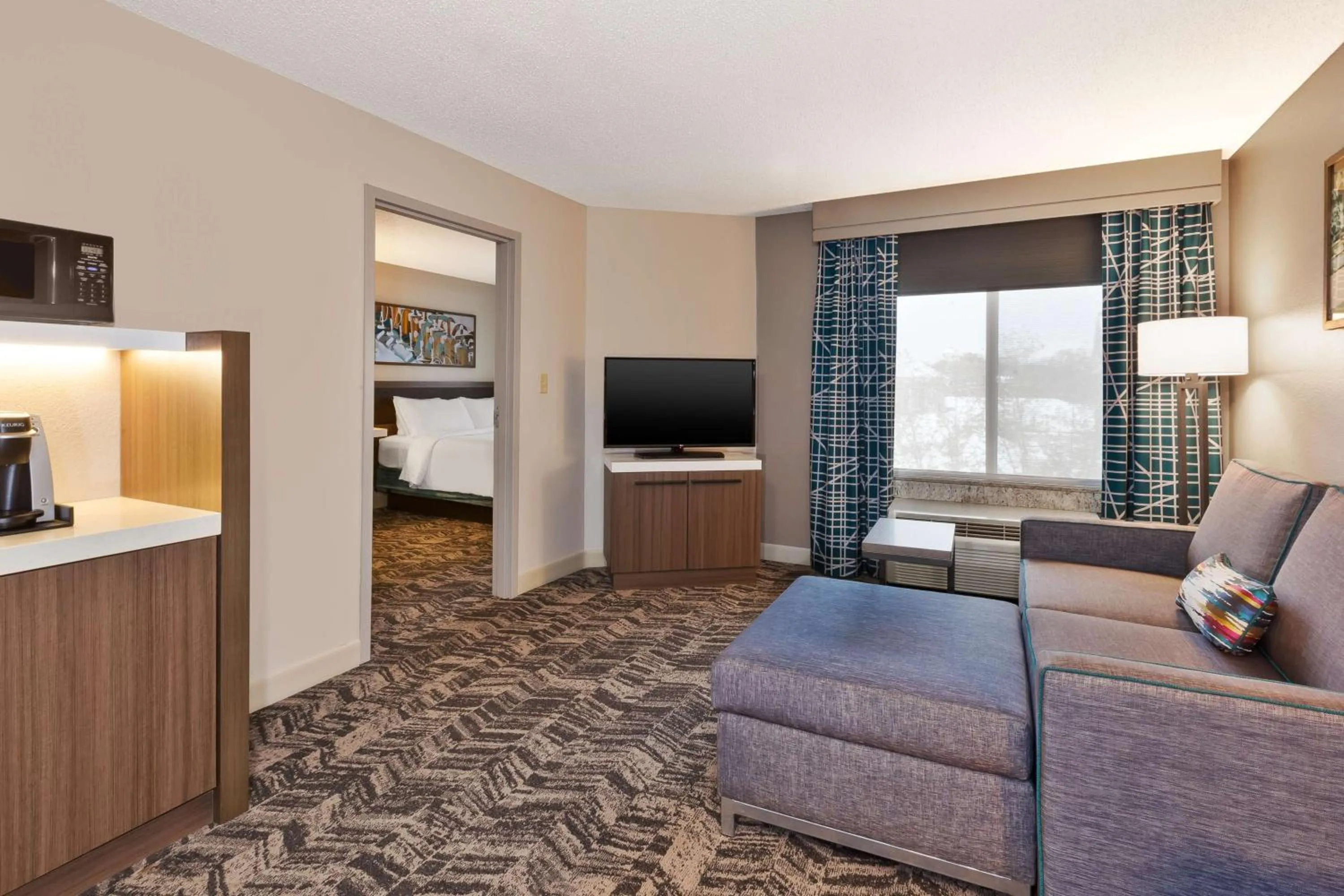 Living room in Hilton Garden Inn Minneapolis Maple Grove
