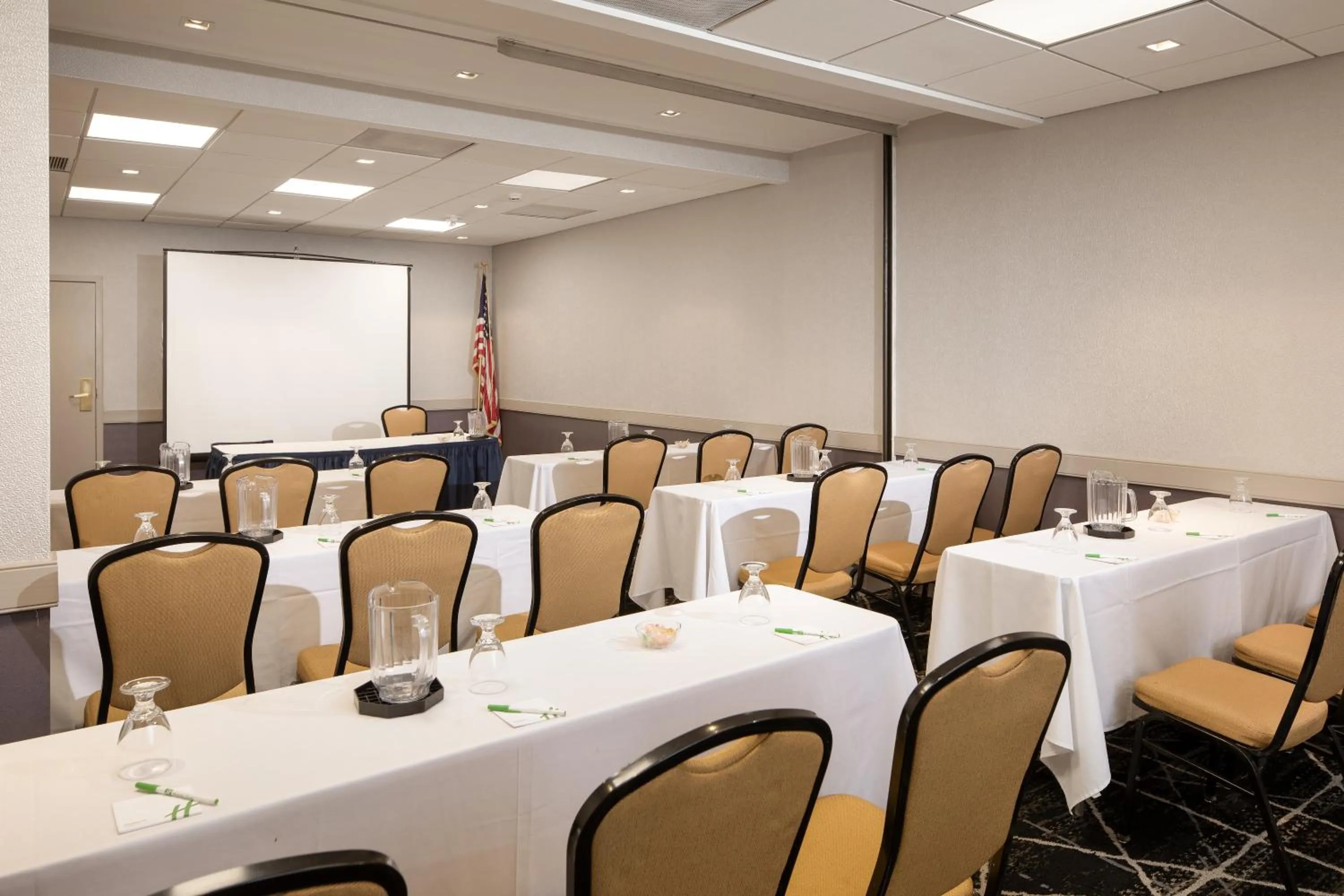 Meeting/conference room in Holiday Inn Washington-College Pk I-95