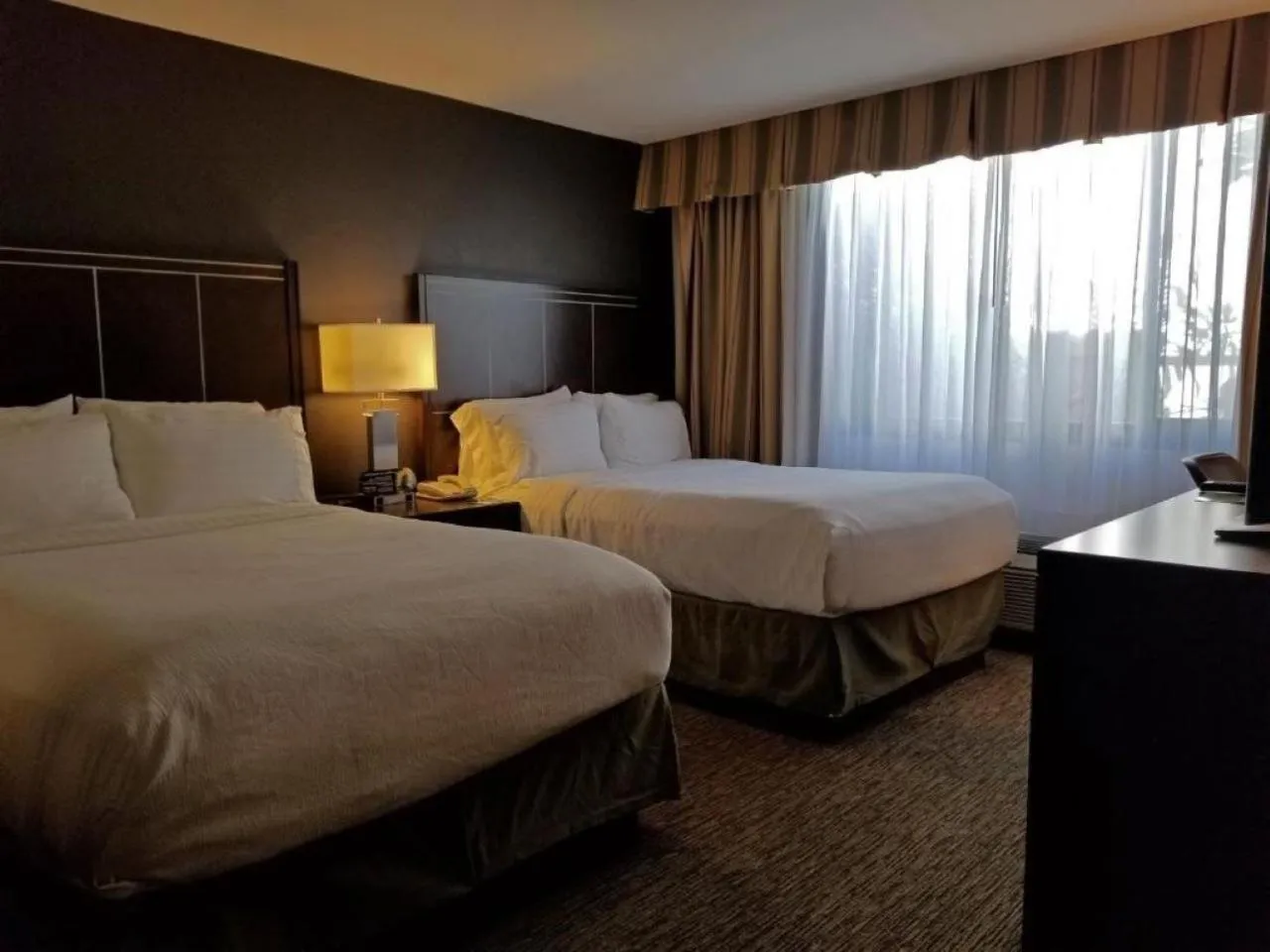 Bedroom, Bed in Holiday Inn Hotel & Suites Anaheim by IHG