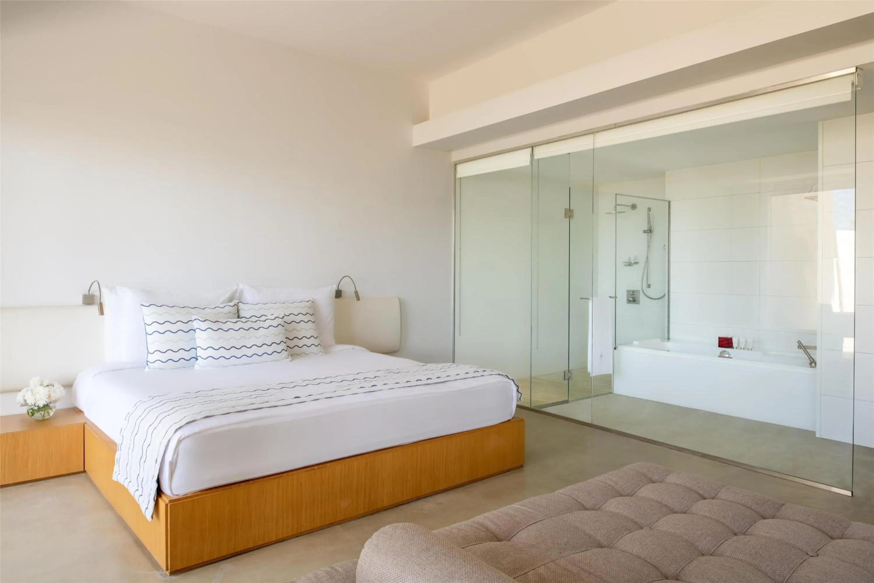 Photo of the whole room, Bed in Kempinski Hotel Aqaba