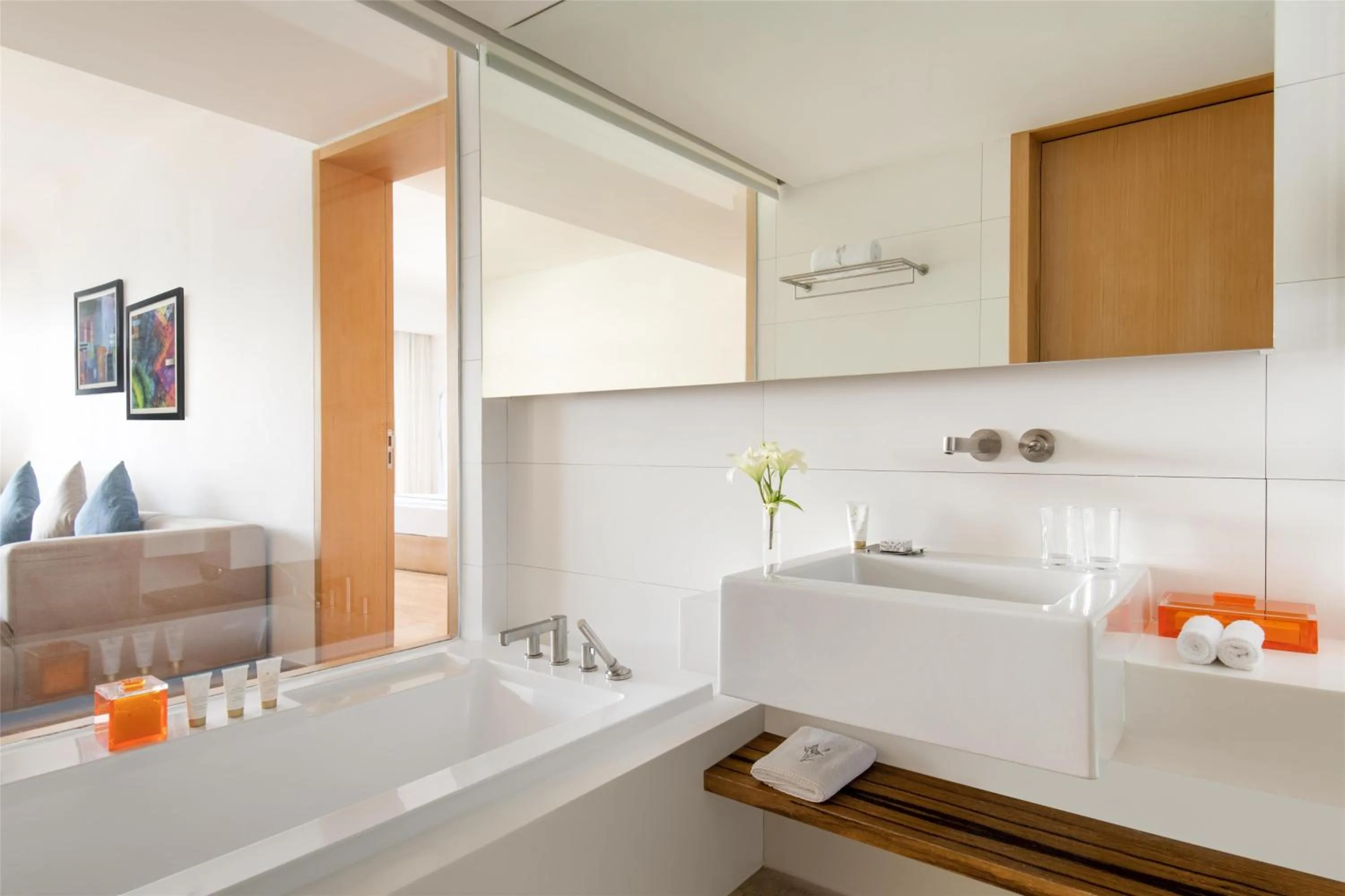 Photo of the whole room in Kempinski Hotel Aqaba