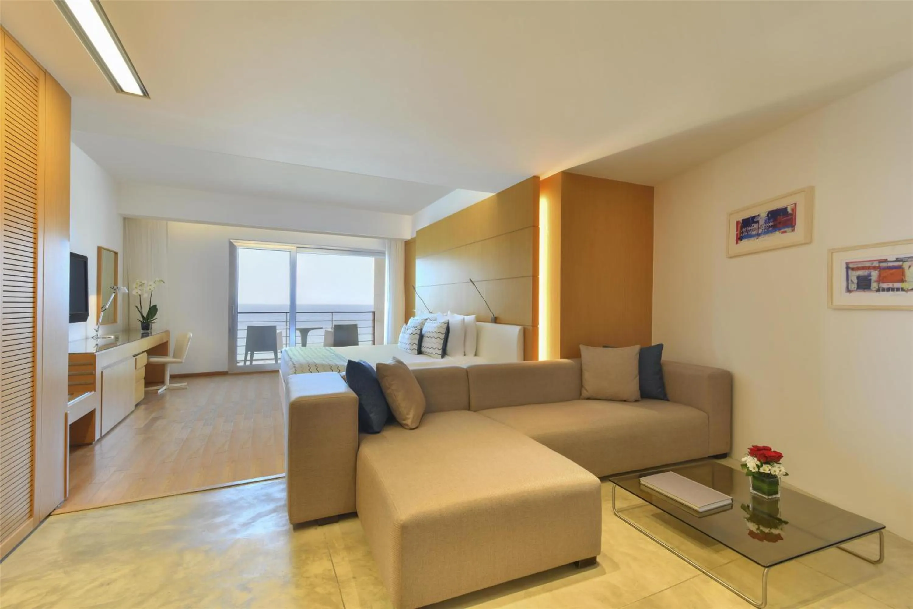 Photo of the whole room in Kempinski Hotel Aqaba