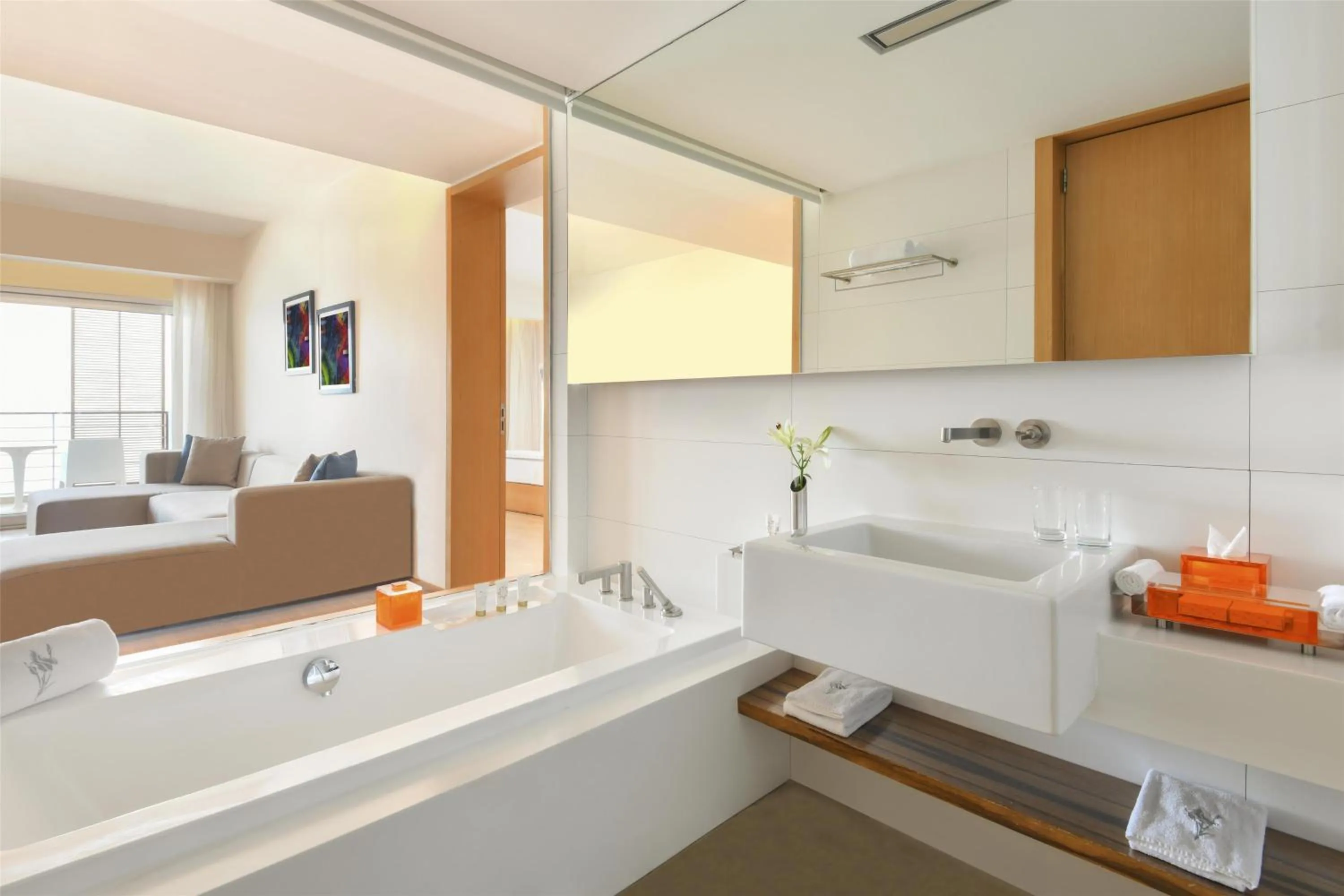 Photo of the whole room in Kempinski Hotel Aqaba