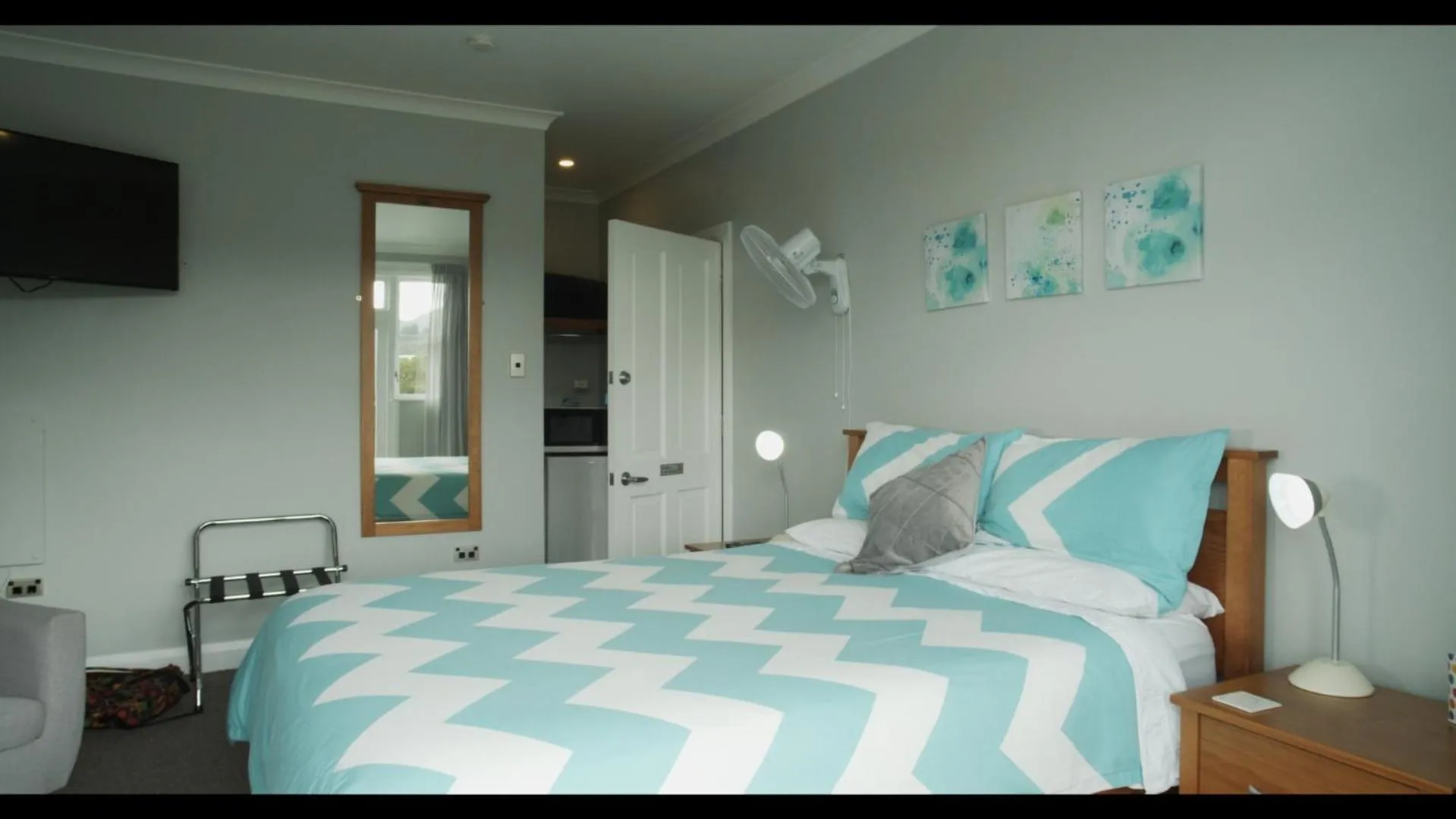 Bed in Top of the Town