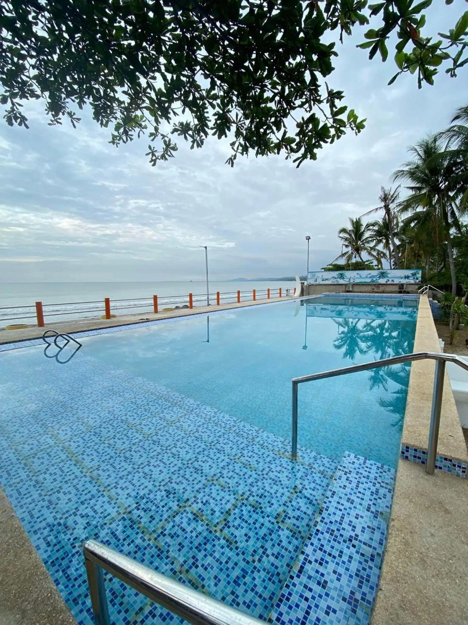 Happy Ripples Beach Resort