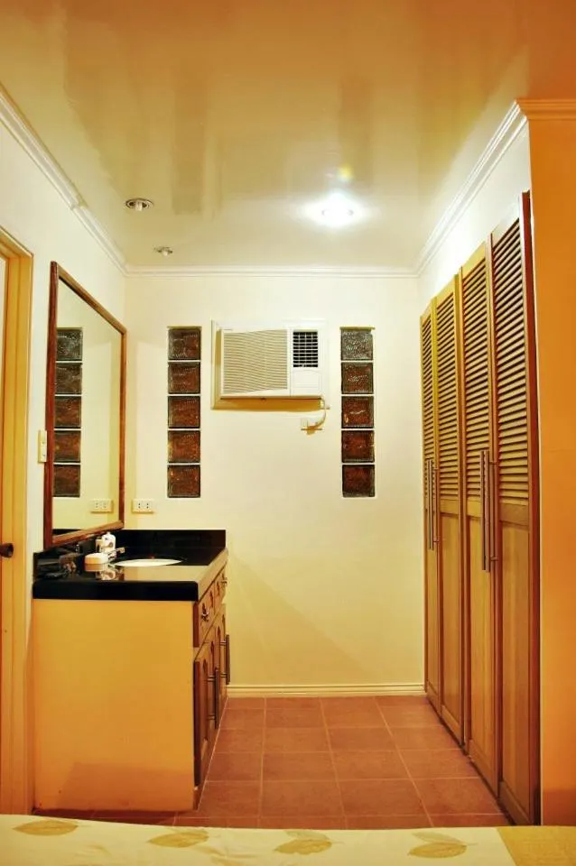 Happy Ripples Beach Resort