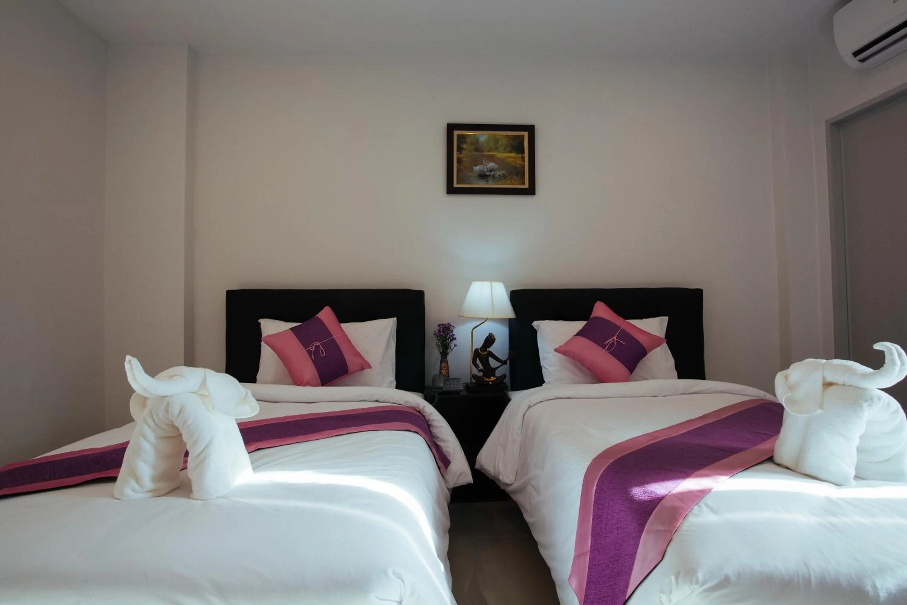 cot, Room Photo in Noble Tarntong Boutique Hotel (SHA Extra Plus)